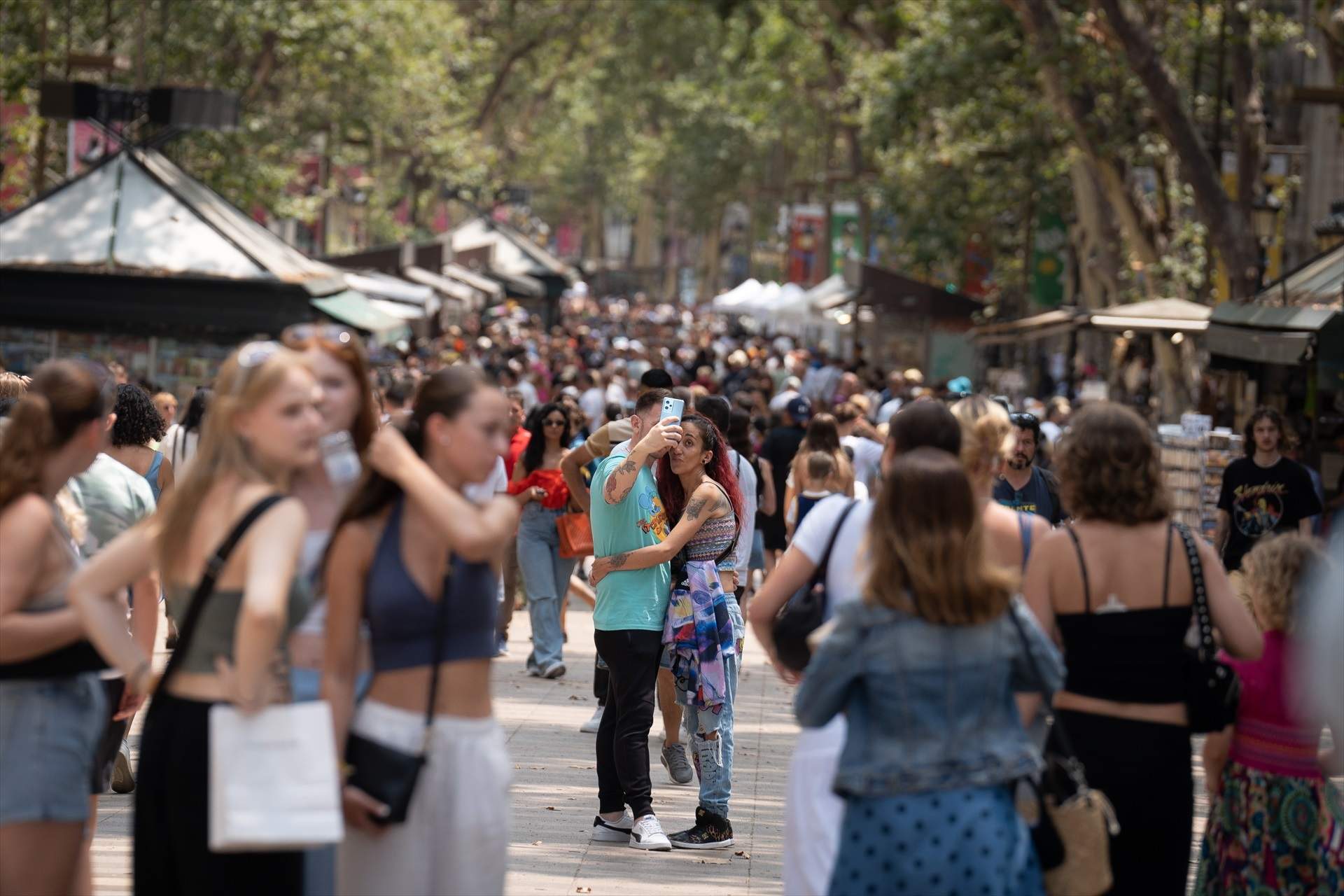Barcelona apuja al màxim la seva taxa turística: 4 euros per persona i nit per recaptar 115 milions