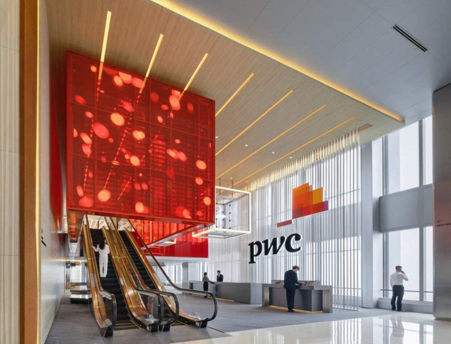 PwC afronta una importante ronda de despidos en China ante la fuga de clientes