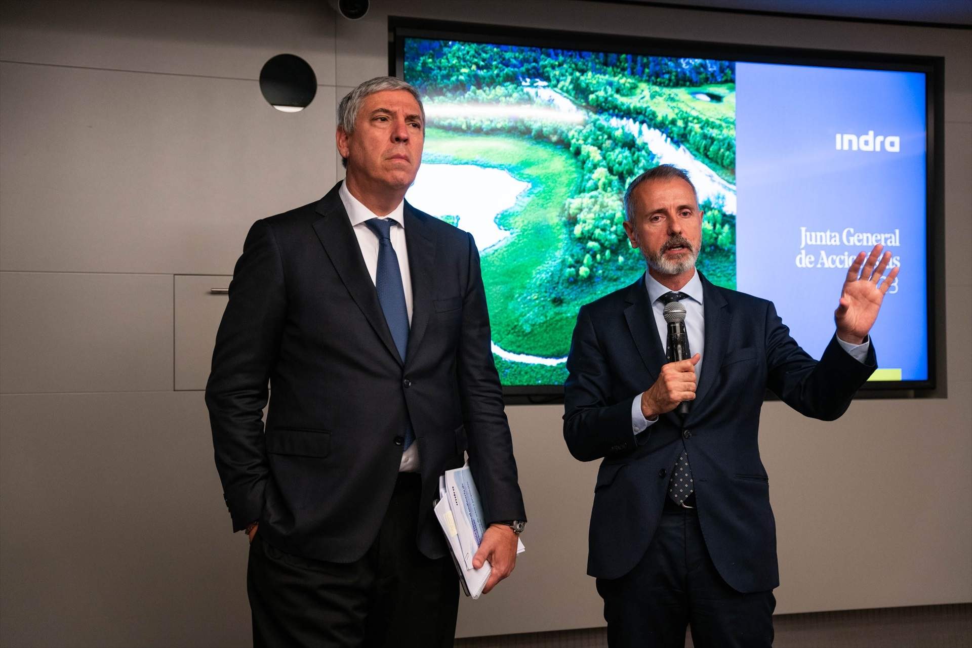 Indra designa un nou director financer i estructura el seu negoci a 4 grans regions