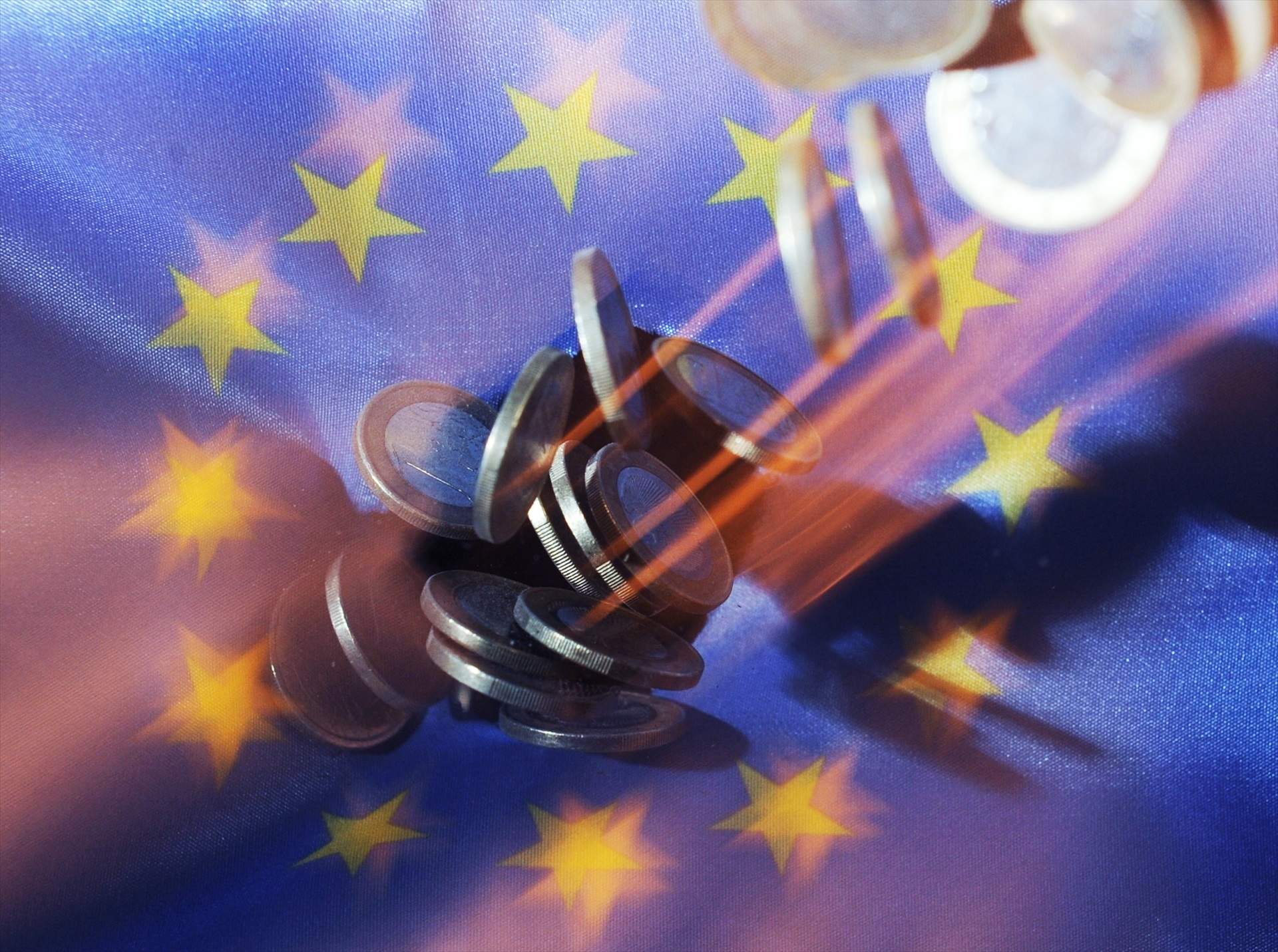 Brussel·les expedienta Espanya per no resoldre la discriminació als contractes dels interins