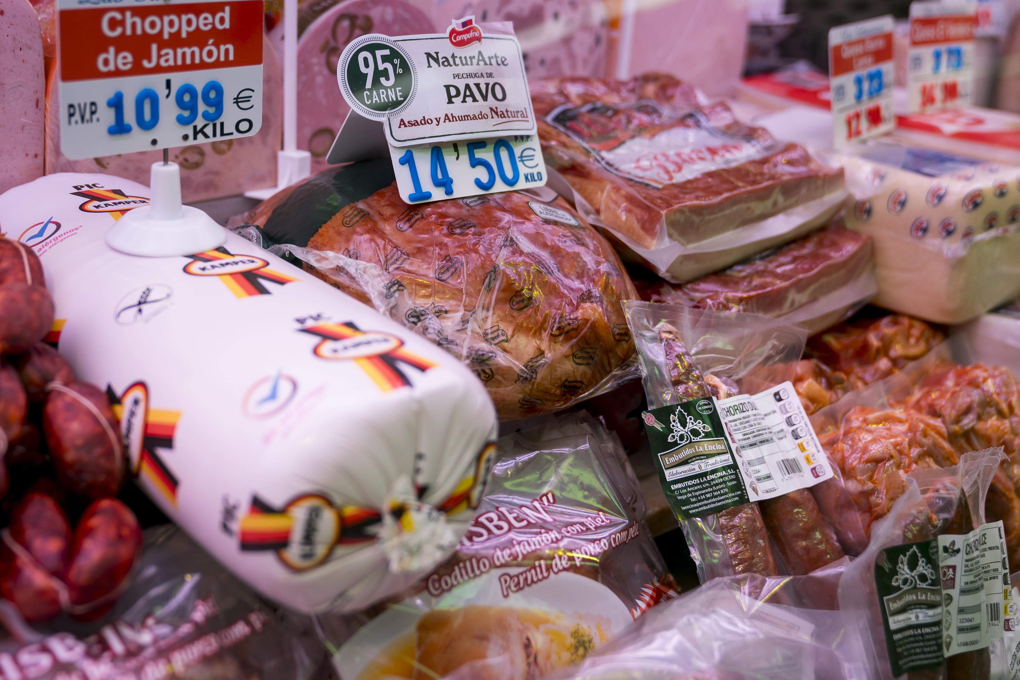 El IPC de julio rebaja seis décimas su subida, al 2,8%, por la luz y los alimentos