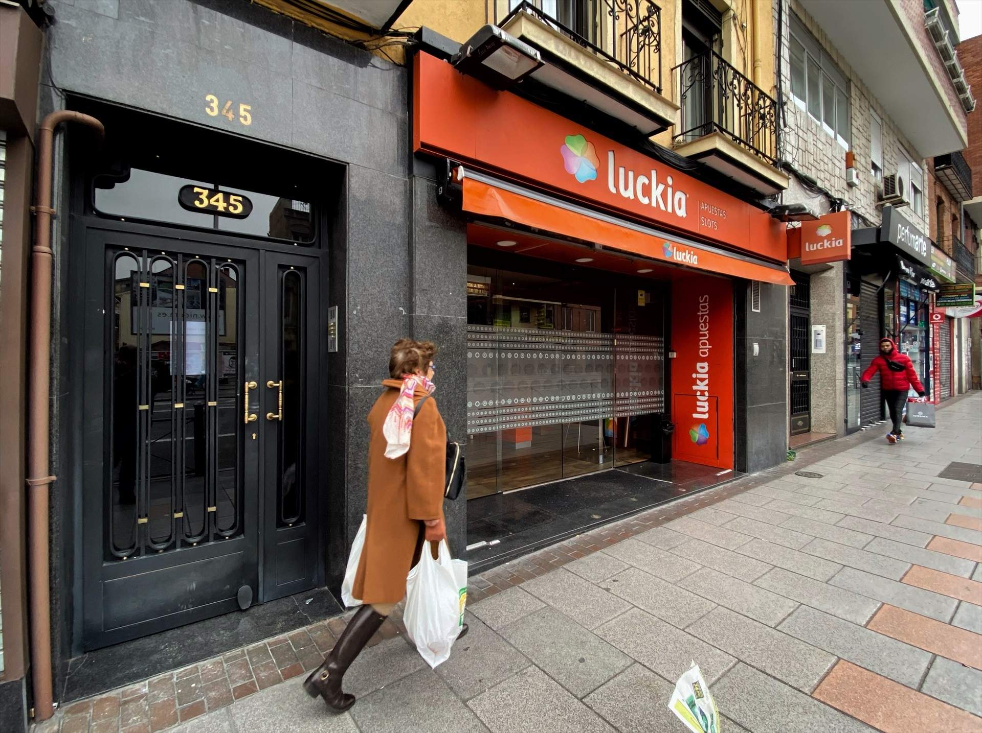 La Liga vuelve a firmar patrocinio con una casa de apuestas y tragaperras on-line: Luckia