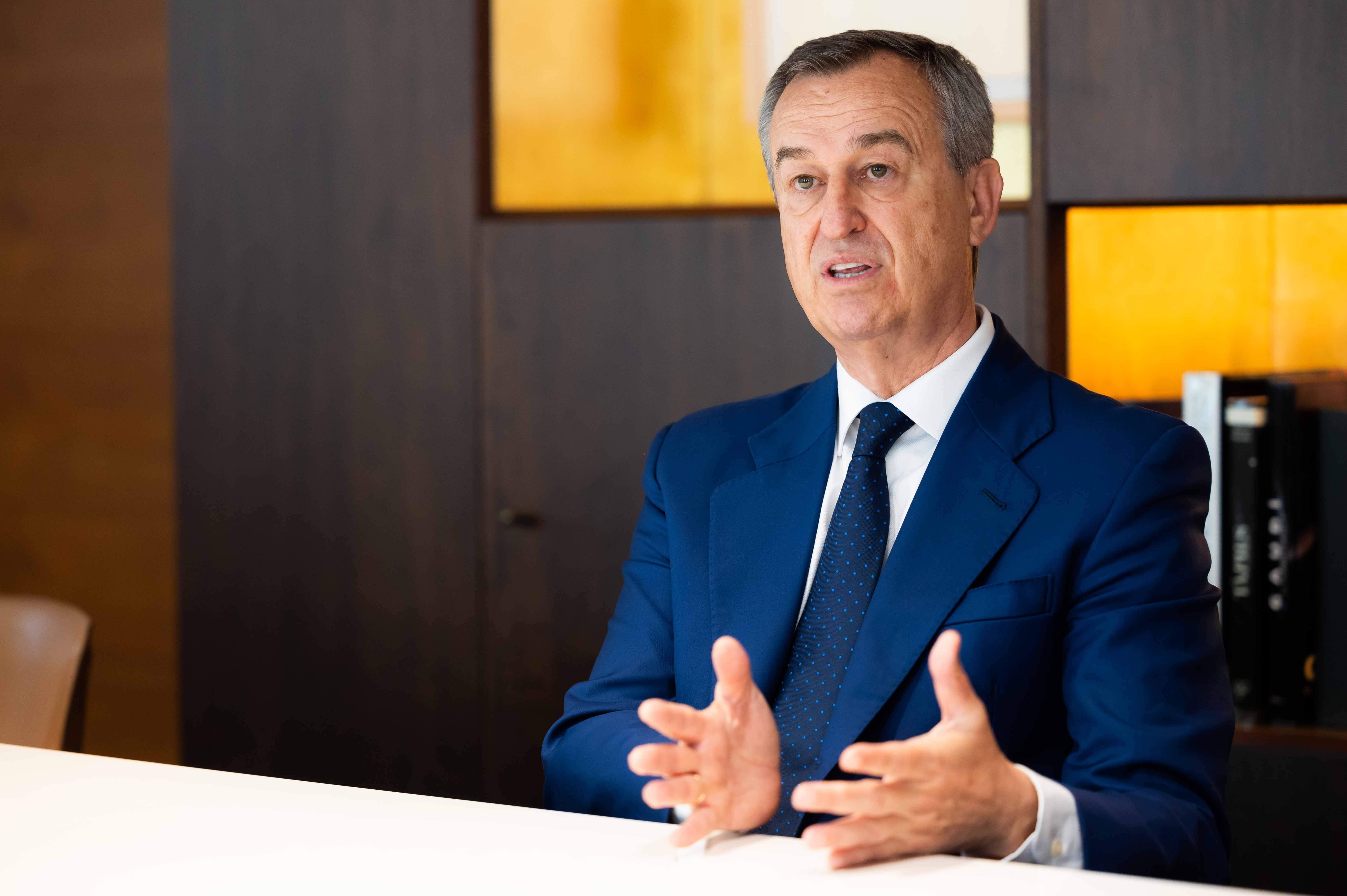 El Sabadell i el BBVA disparen les despeses en assessors per afrontar l'opa