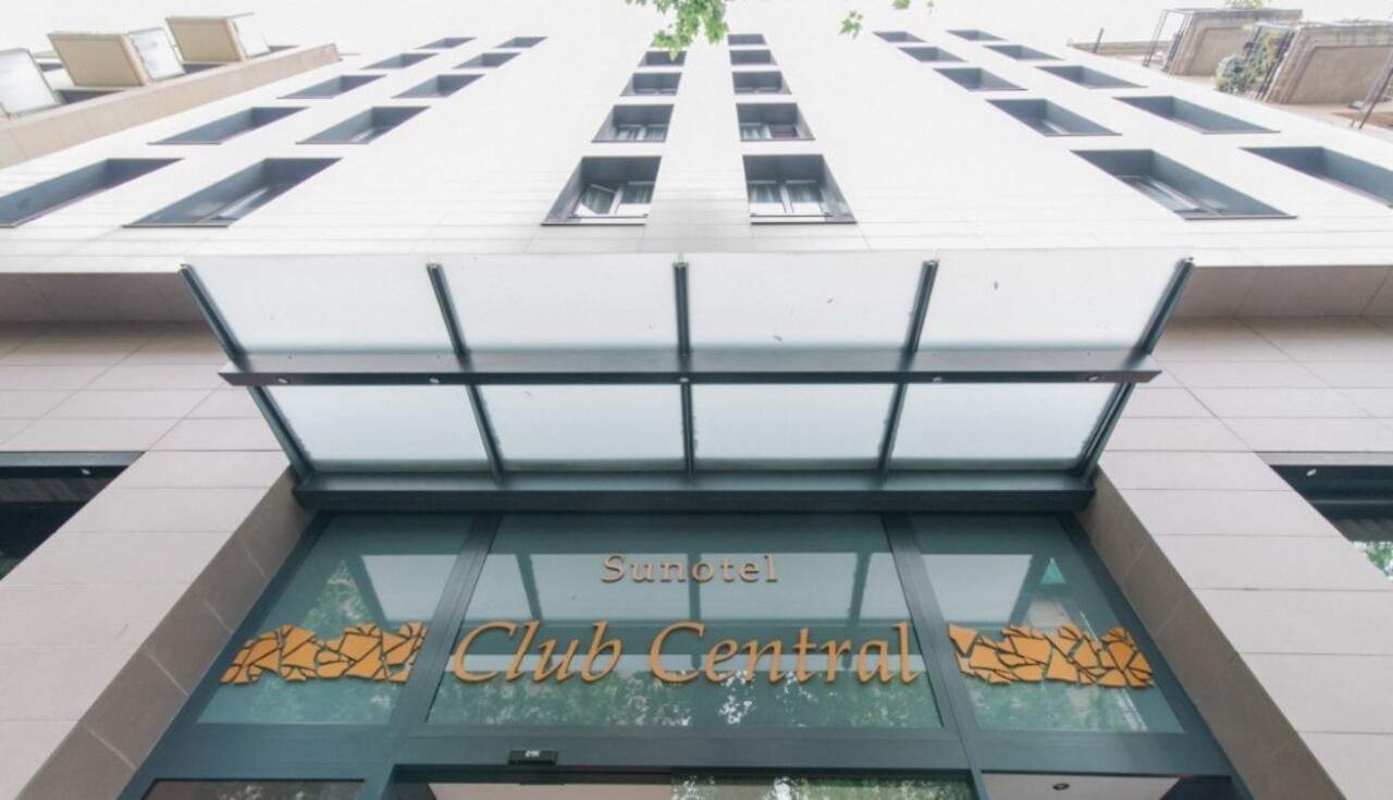 La cadena Hotelatelier, con los hoteles Petit Palace, compra la barcelonesa Sunotel