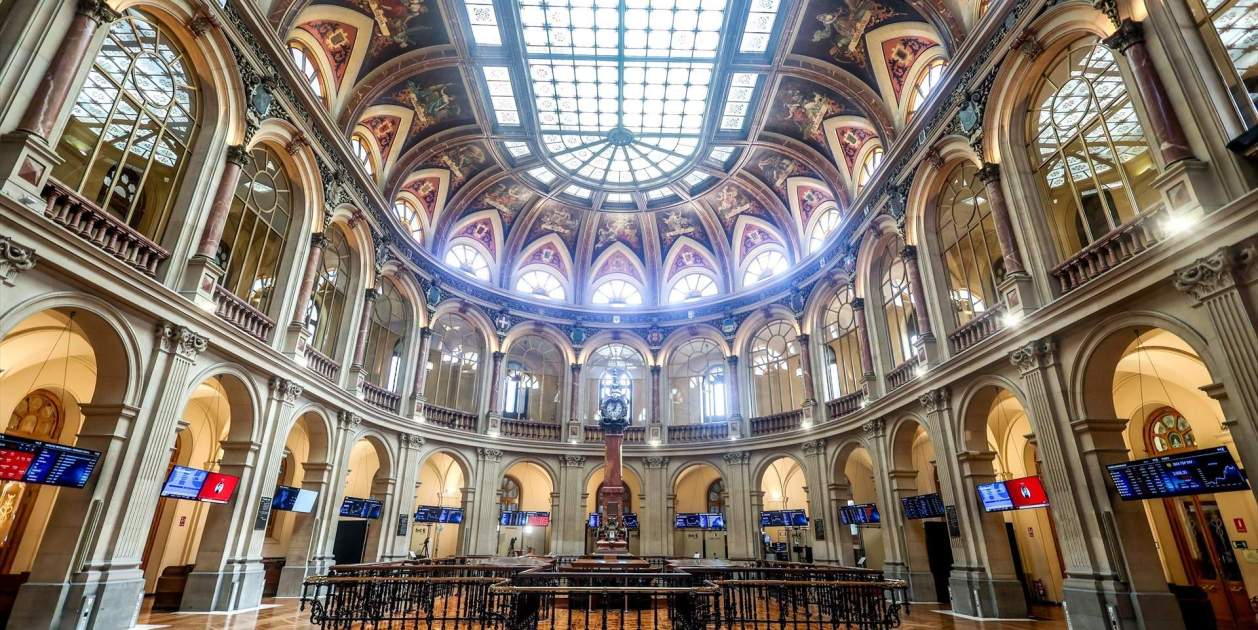 L'IBEX obre a l'alça i revalida màxims en assolir els 11.800 punts