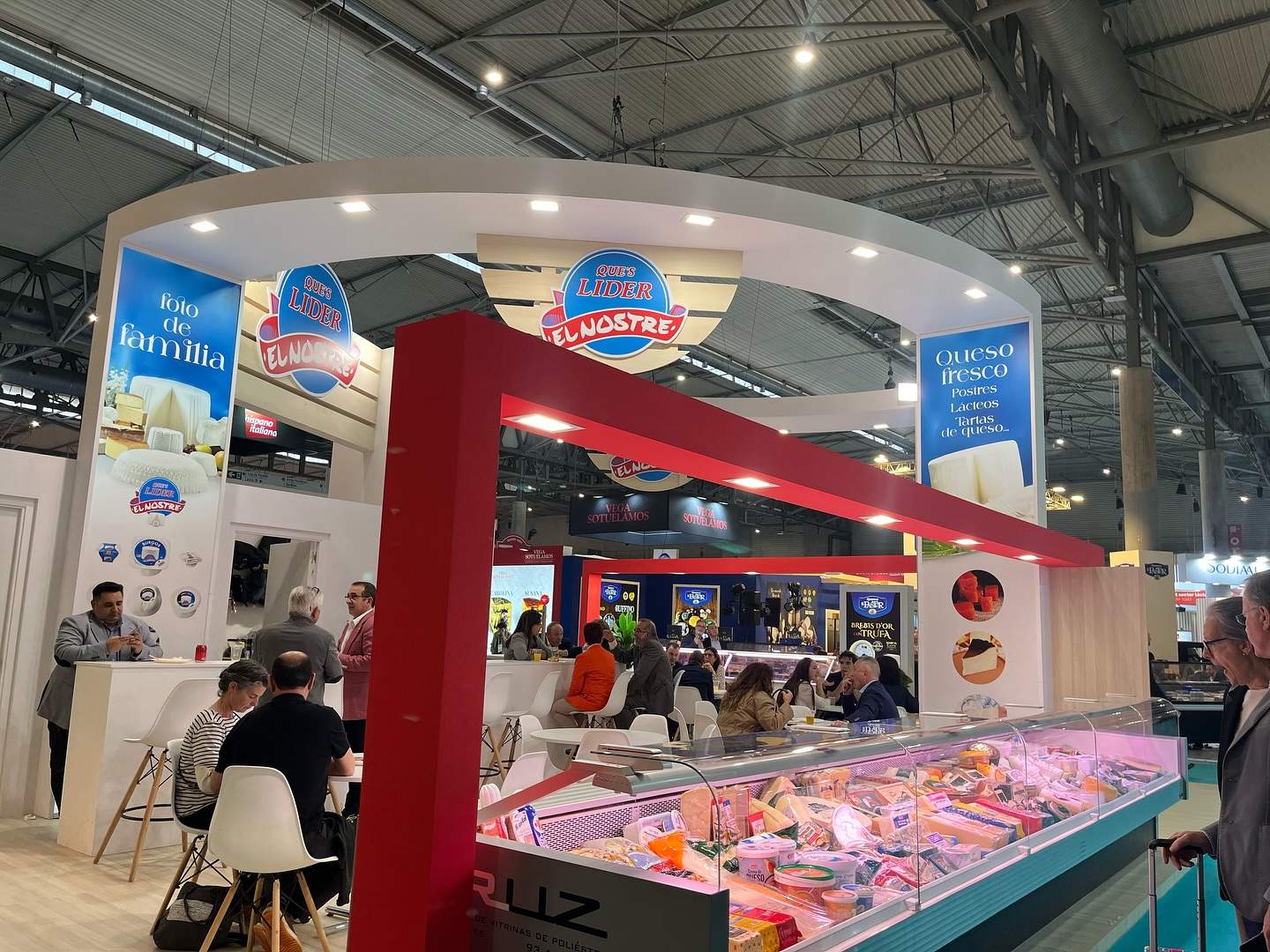 La empresa de productos lácteos Que's Lider se vende al grupo alemán Wernsing Food Family La empresa de productos lácteos Que's Lider se vende al grupo alemán Wernsing Food Family