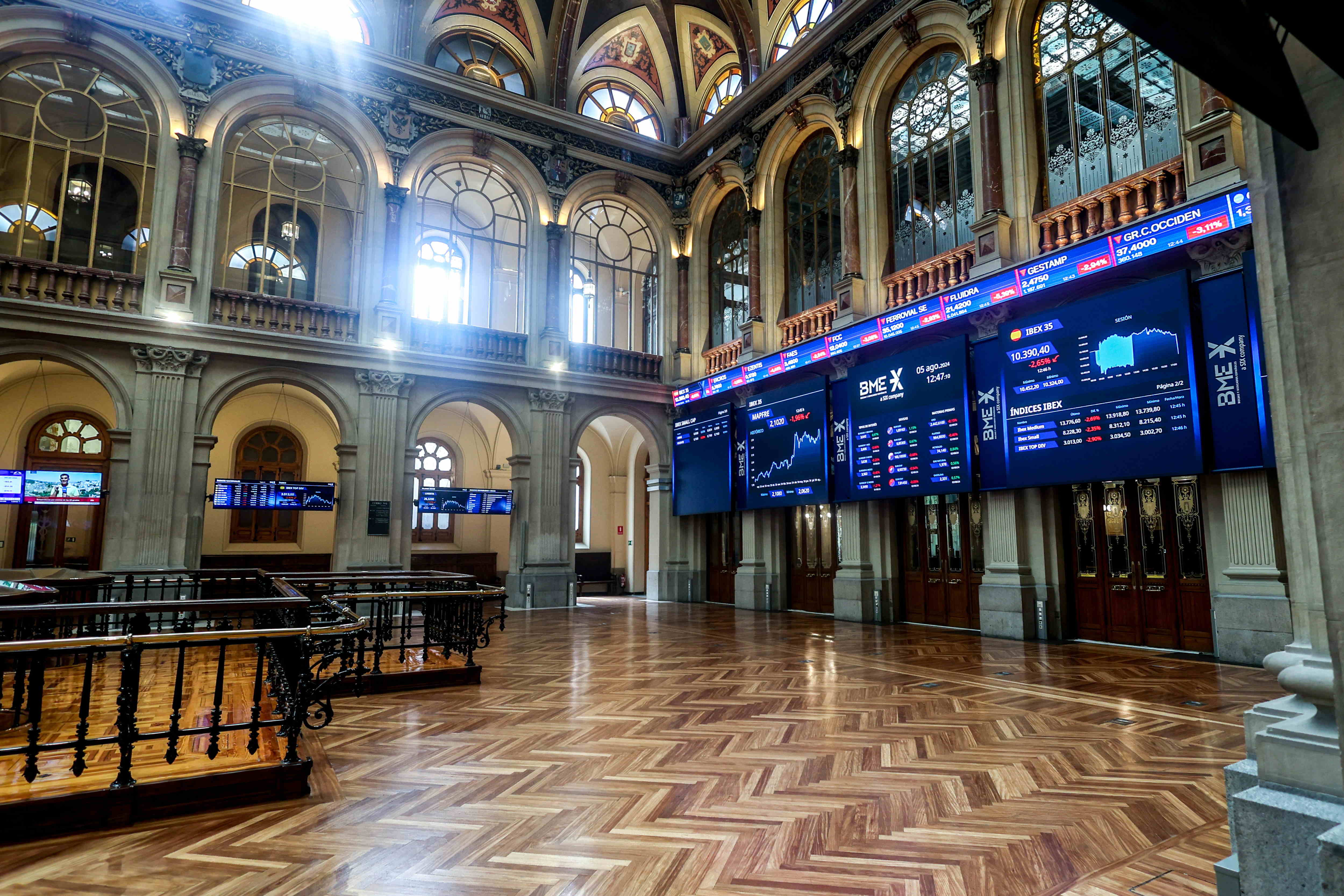 L'Ibex-35, amb una lleu variació positiva del 0,23%, sosté els 11.700 punts