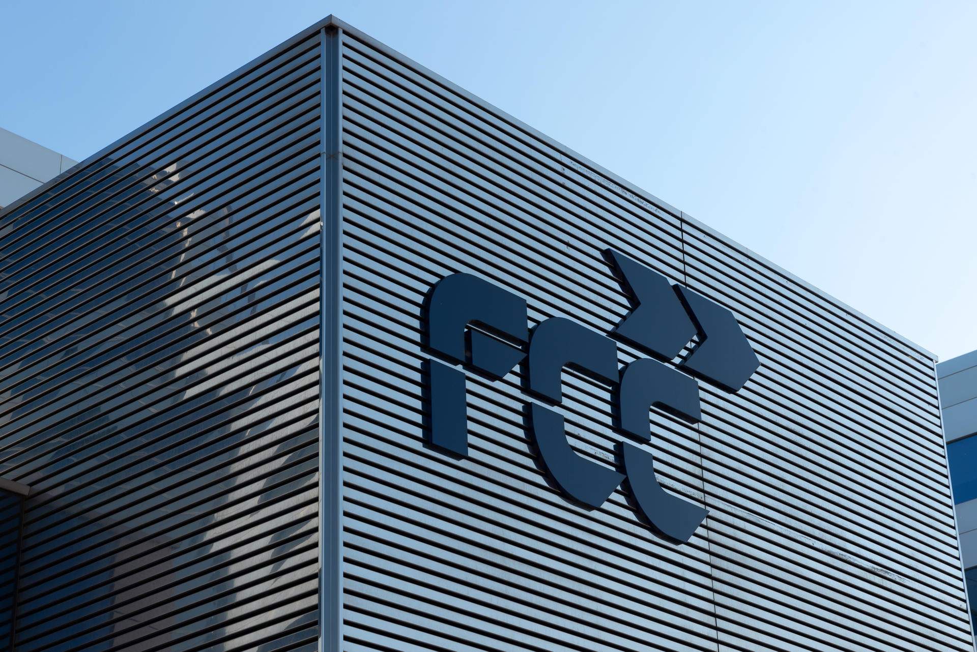 FCC gana 426,6 millones, un 6,3% más, con alza de los ingresos y más concesiones