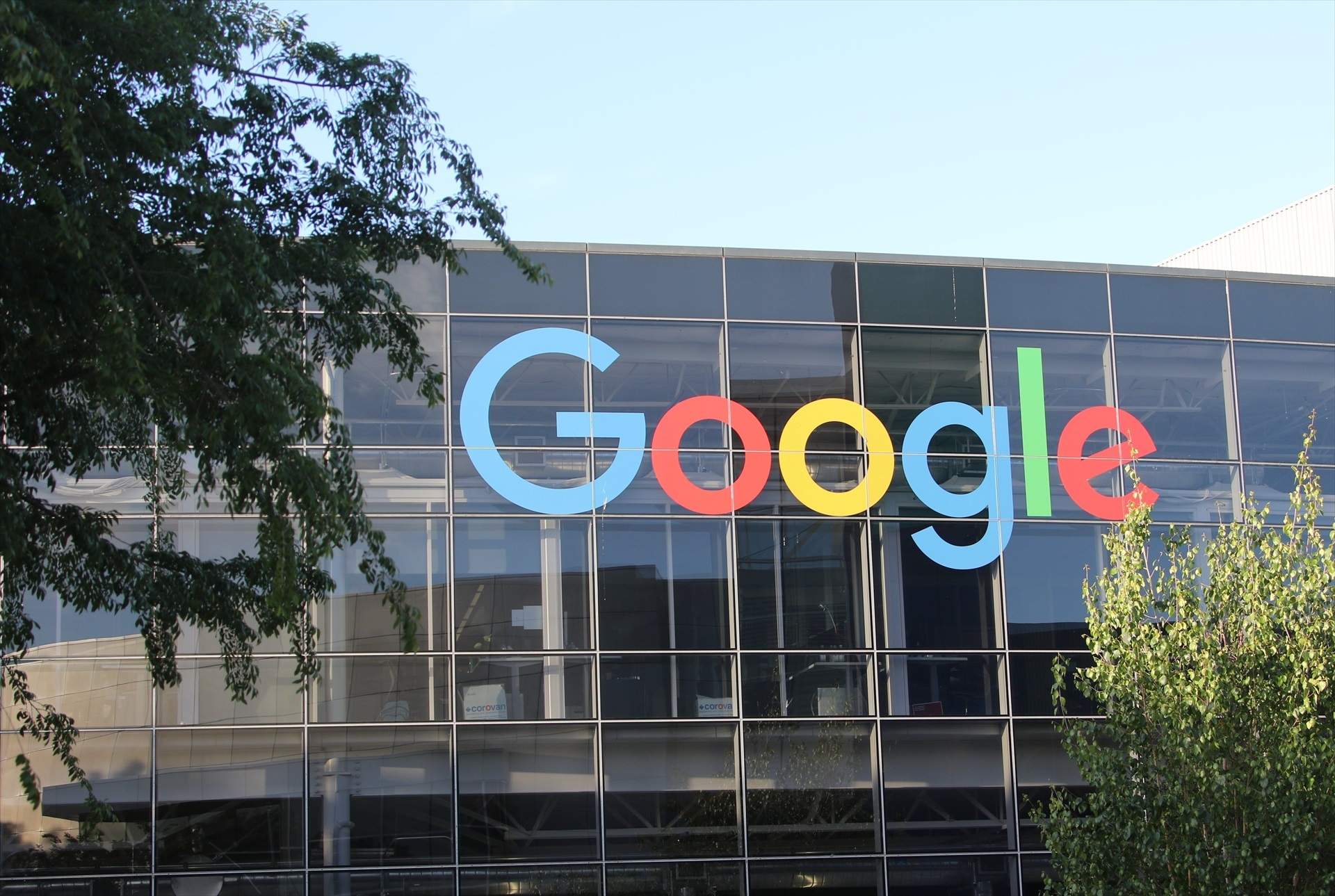Alphabet (Google) gana un 34% más en el tercer trimestre, impulsada por los ingresos en la nube