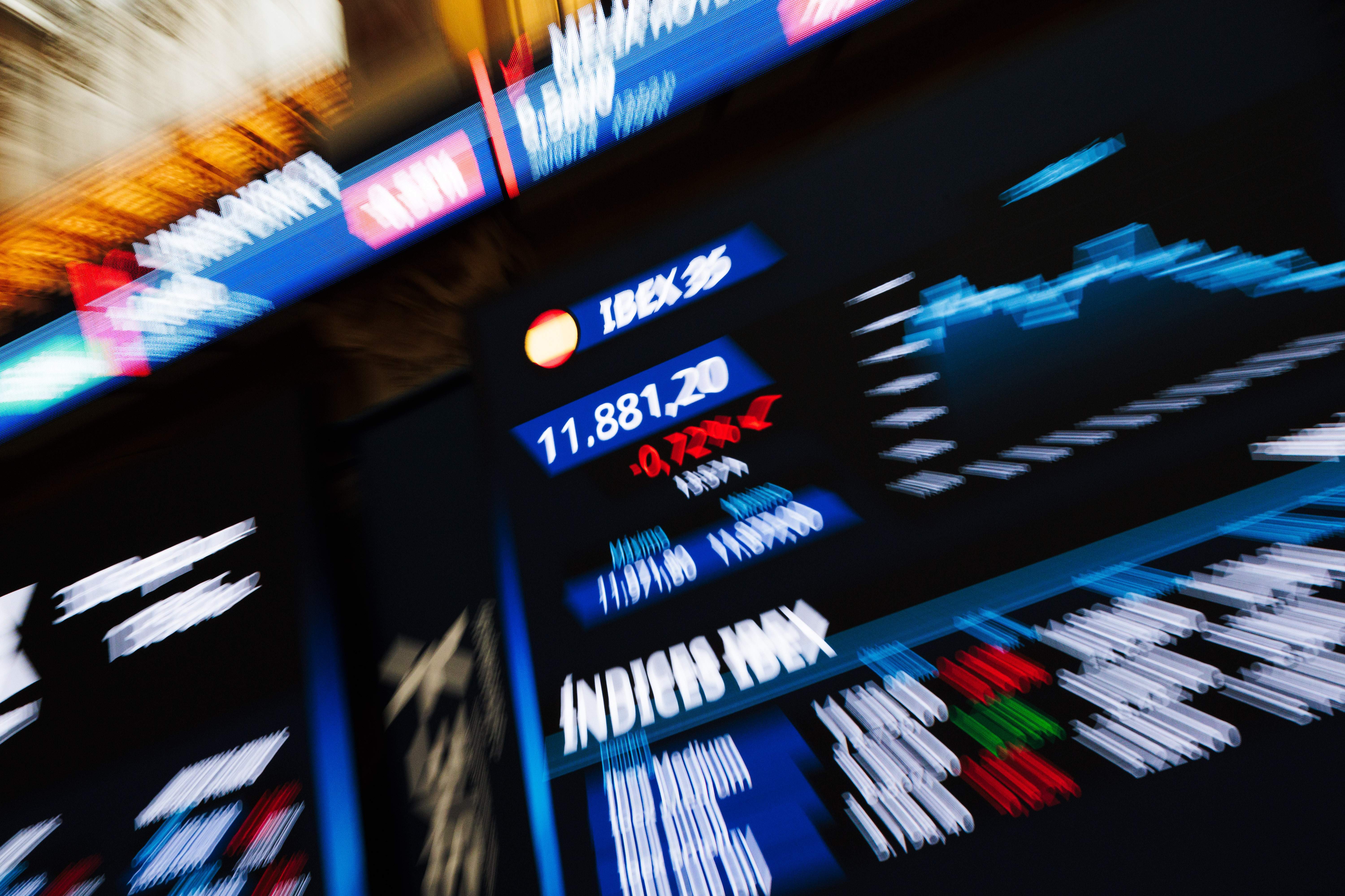 El cierre semanal de Wall Street tiñe de verde el IBEX 35