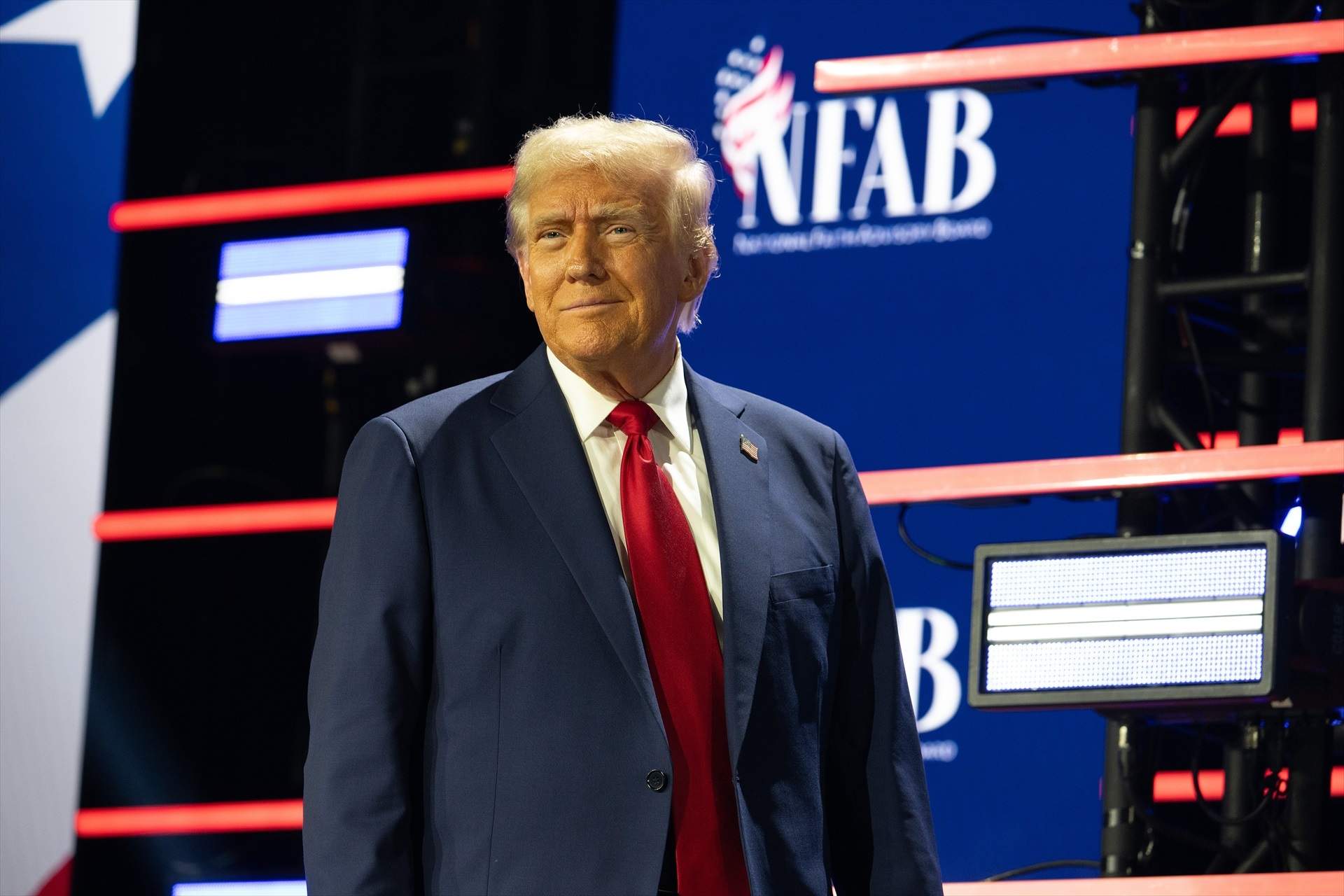 Más aranceles y subida de tipos: el temor de los expertos tras la victoria de Trump
