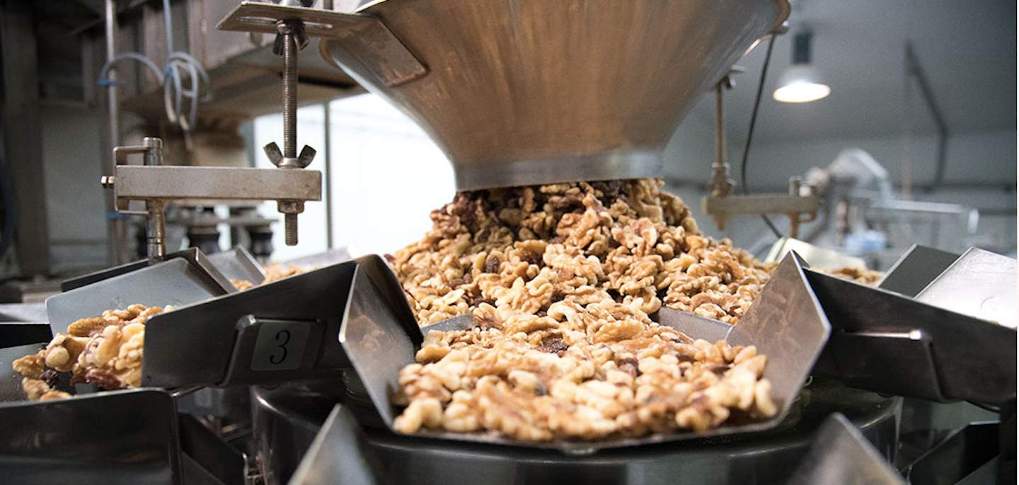 La empresa de frutos secos de los Godia (Ecolumber) reduce capital por las pérdidas