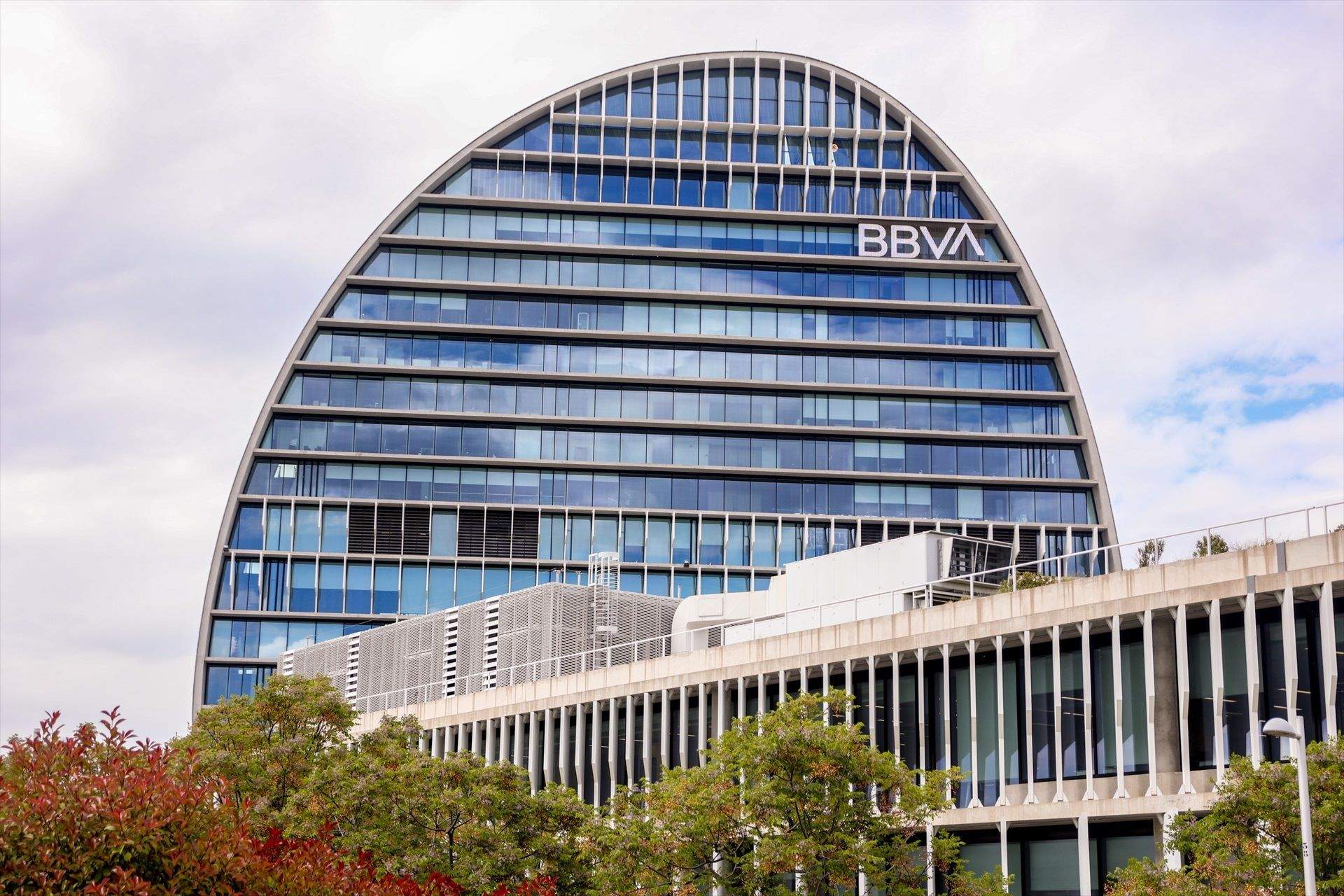El BBVA espera cerrar el año con un millón de clientes nuevos y repetir esa cifra en 2025