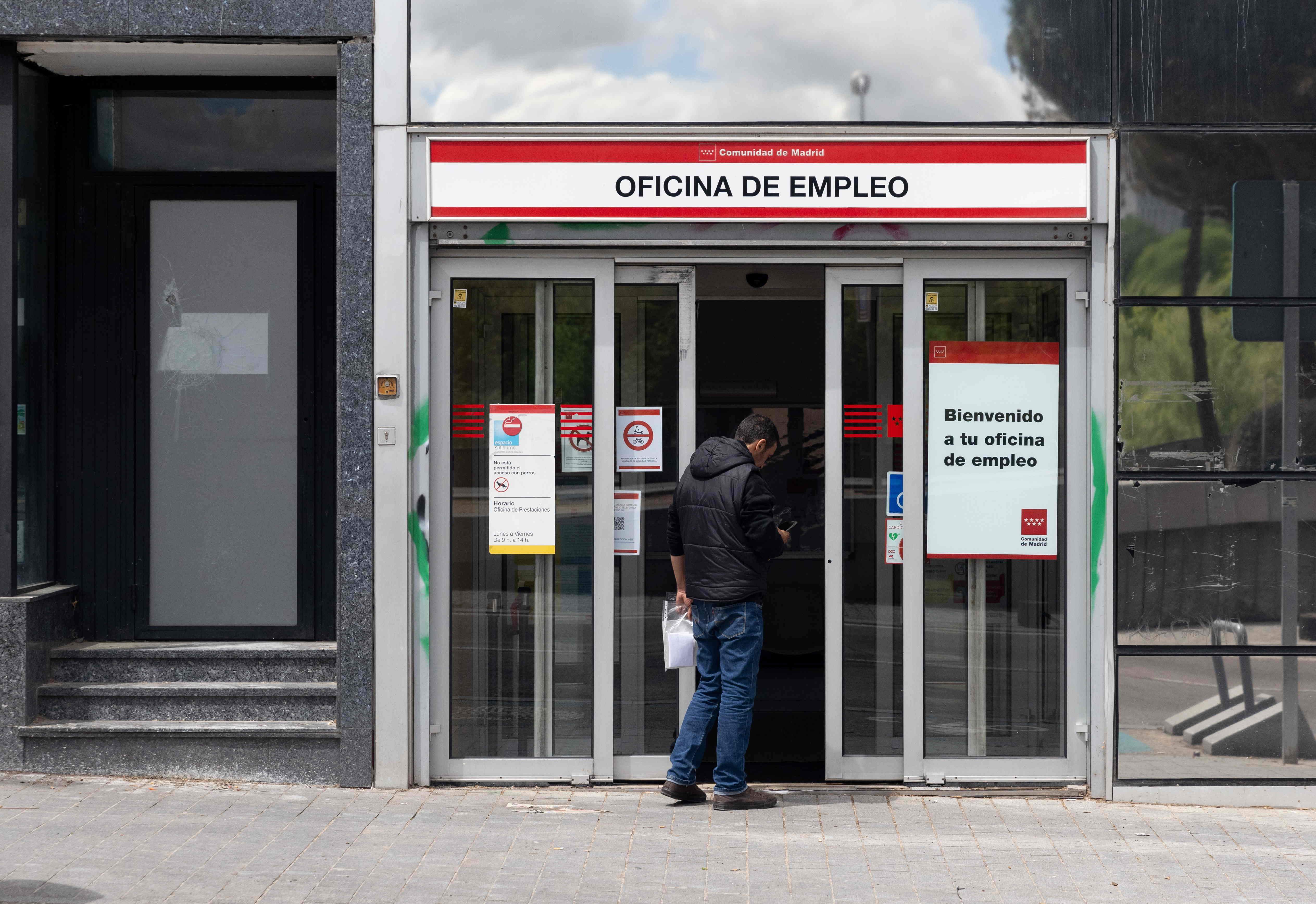 Quines persones podran cobrar l'atur i treballar el 2025?