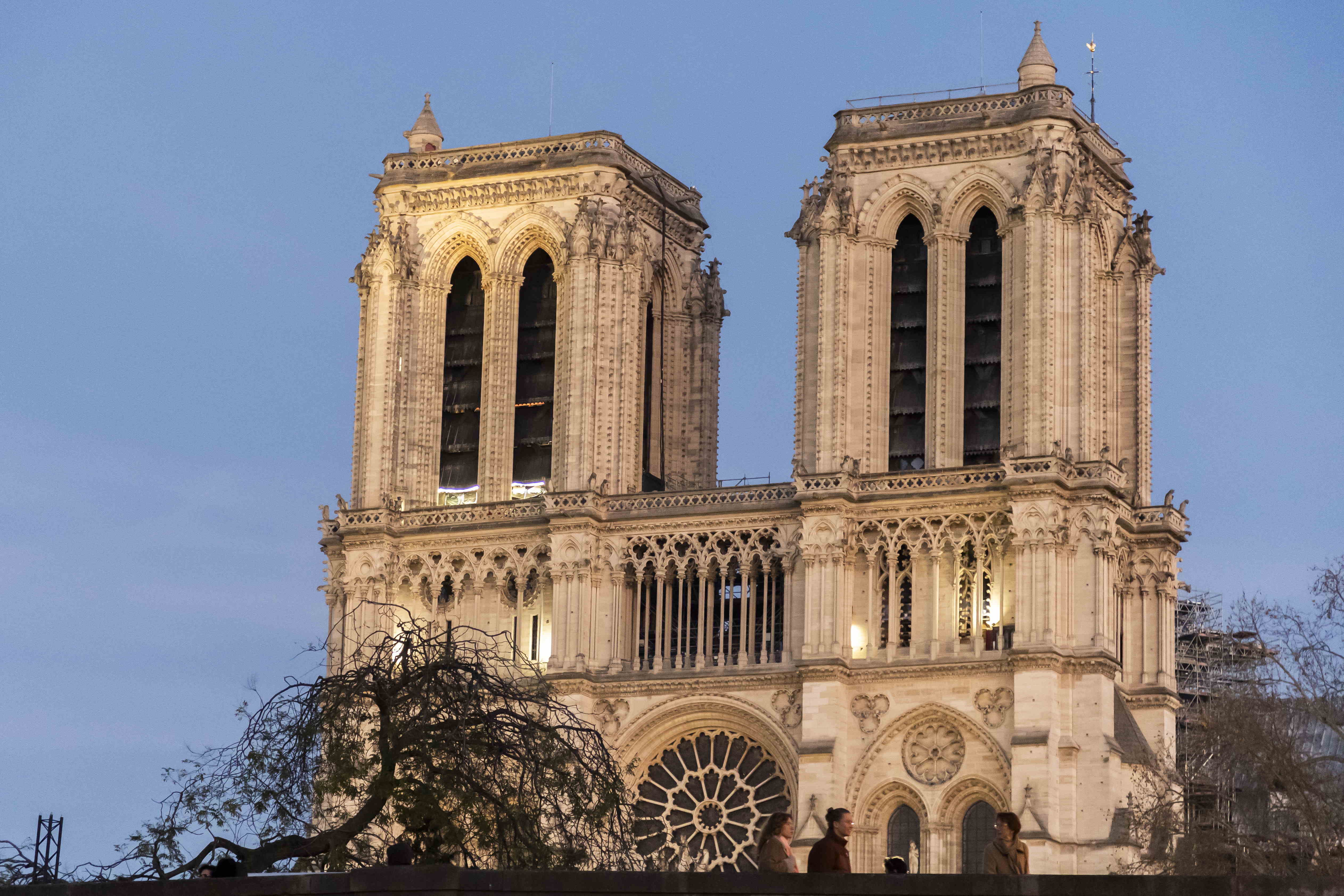 Los efectos del fuego: París se plantea cobrar por entrar en ‘Notre Dame’
