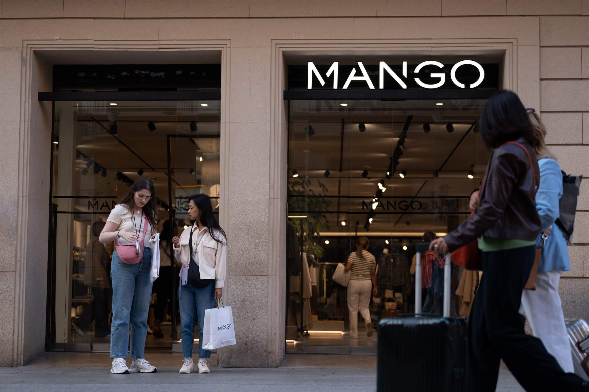 Mango invertirá 66 millones de euros en Francia