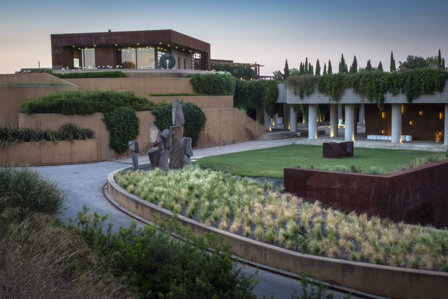 La bodega Familia Torres invertirá 6 millones en una bodega de vinos desalcoholizados marca Natureo