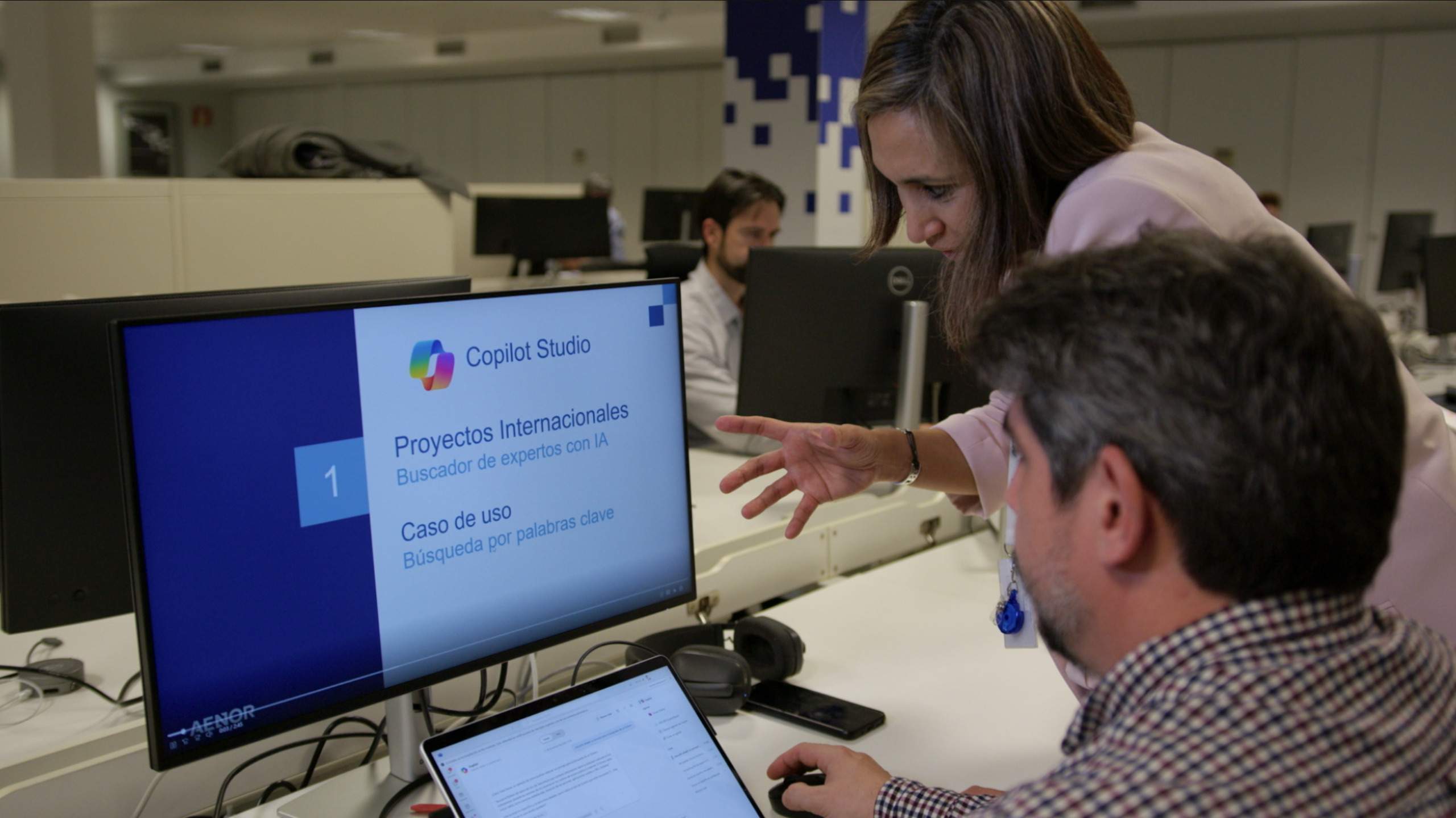 Cómo garantizar una IA ética y responsable, según AENOR y Microsoft