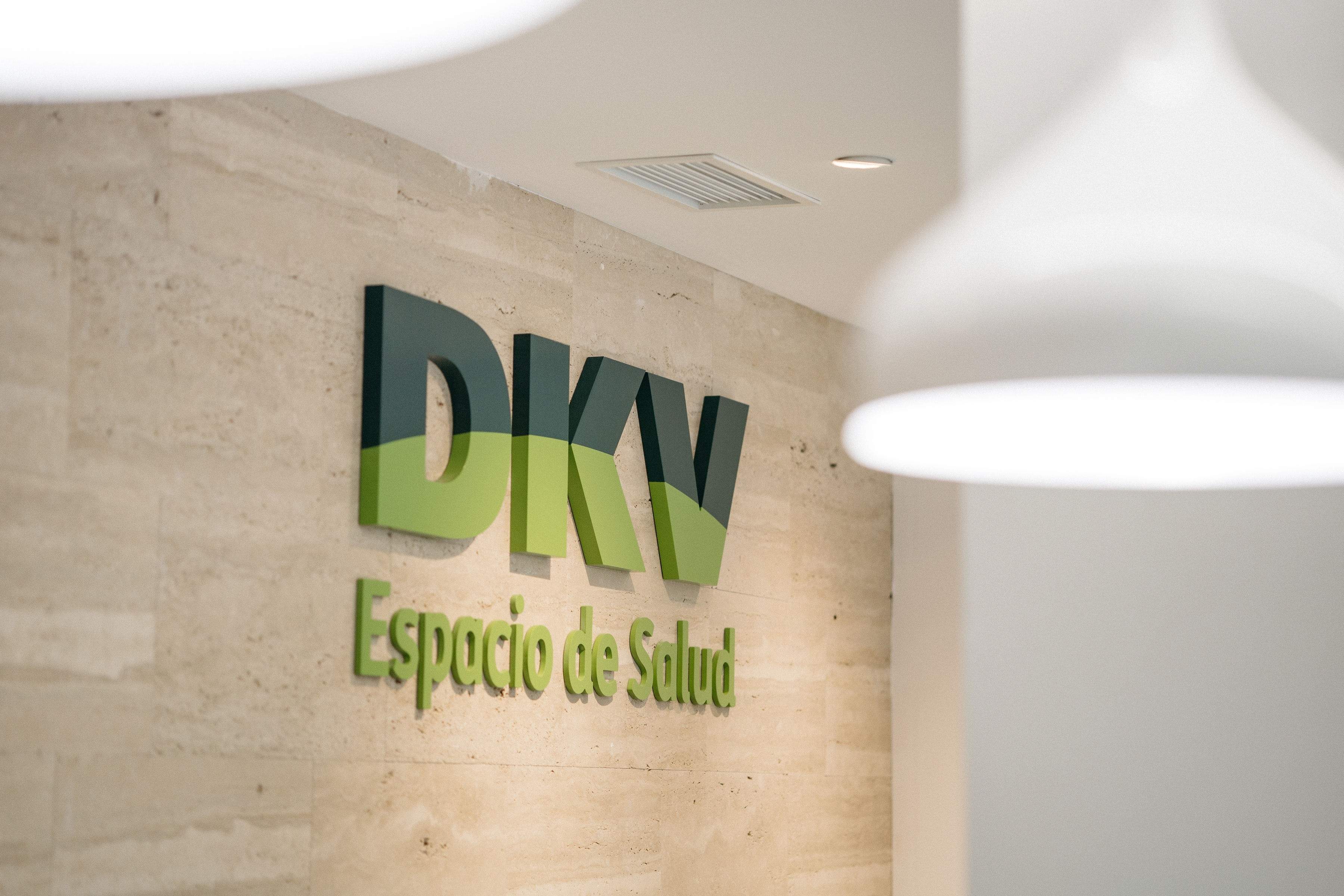 EuropaPress 4319388 dkv seguros inaugura nuevo espacio salud capital aragonesa