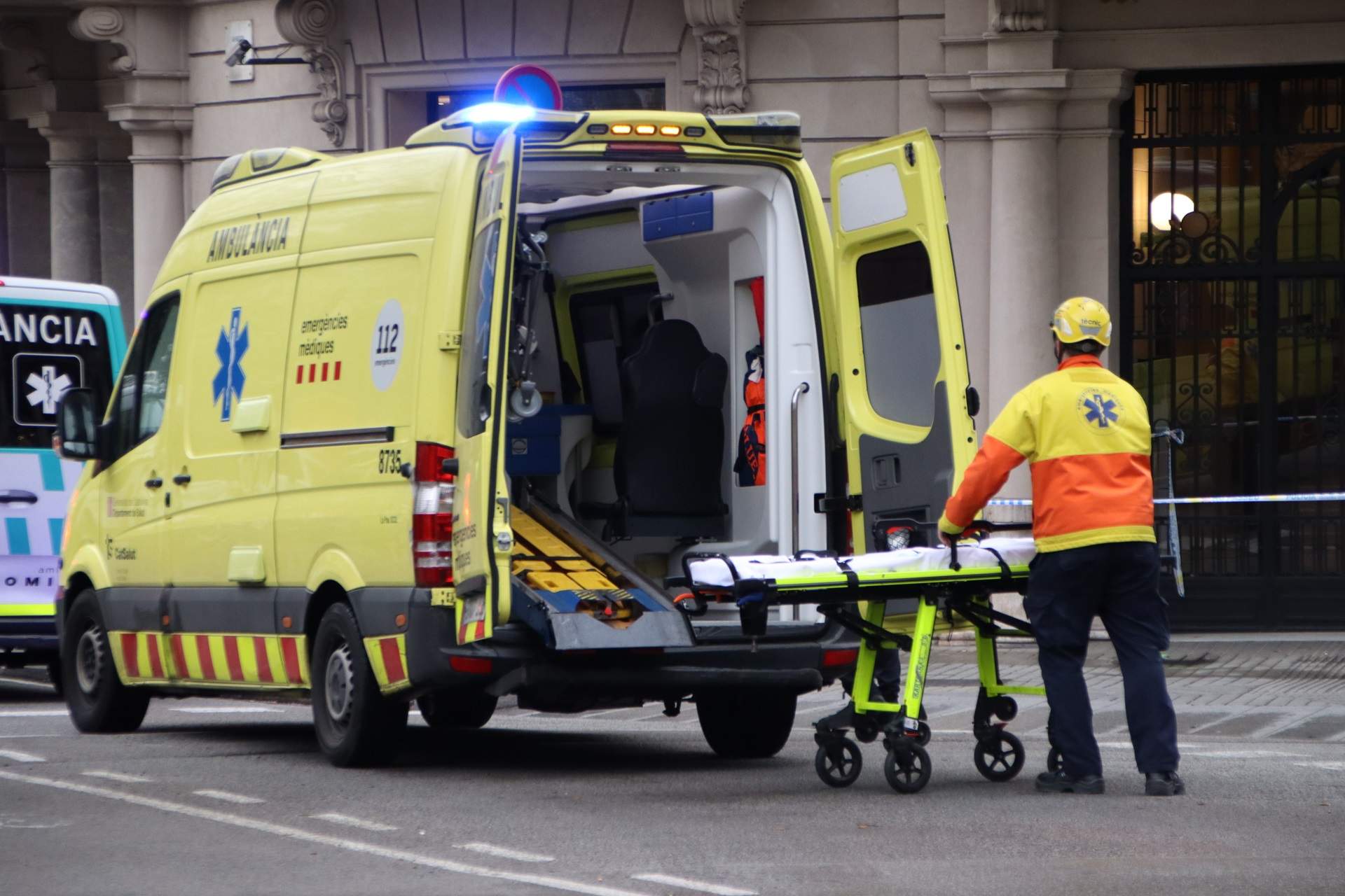 Sis empreses es reparteixen 2.000 milions pel transport sanitari a Catalunya per als pròxims 5 anys