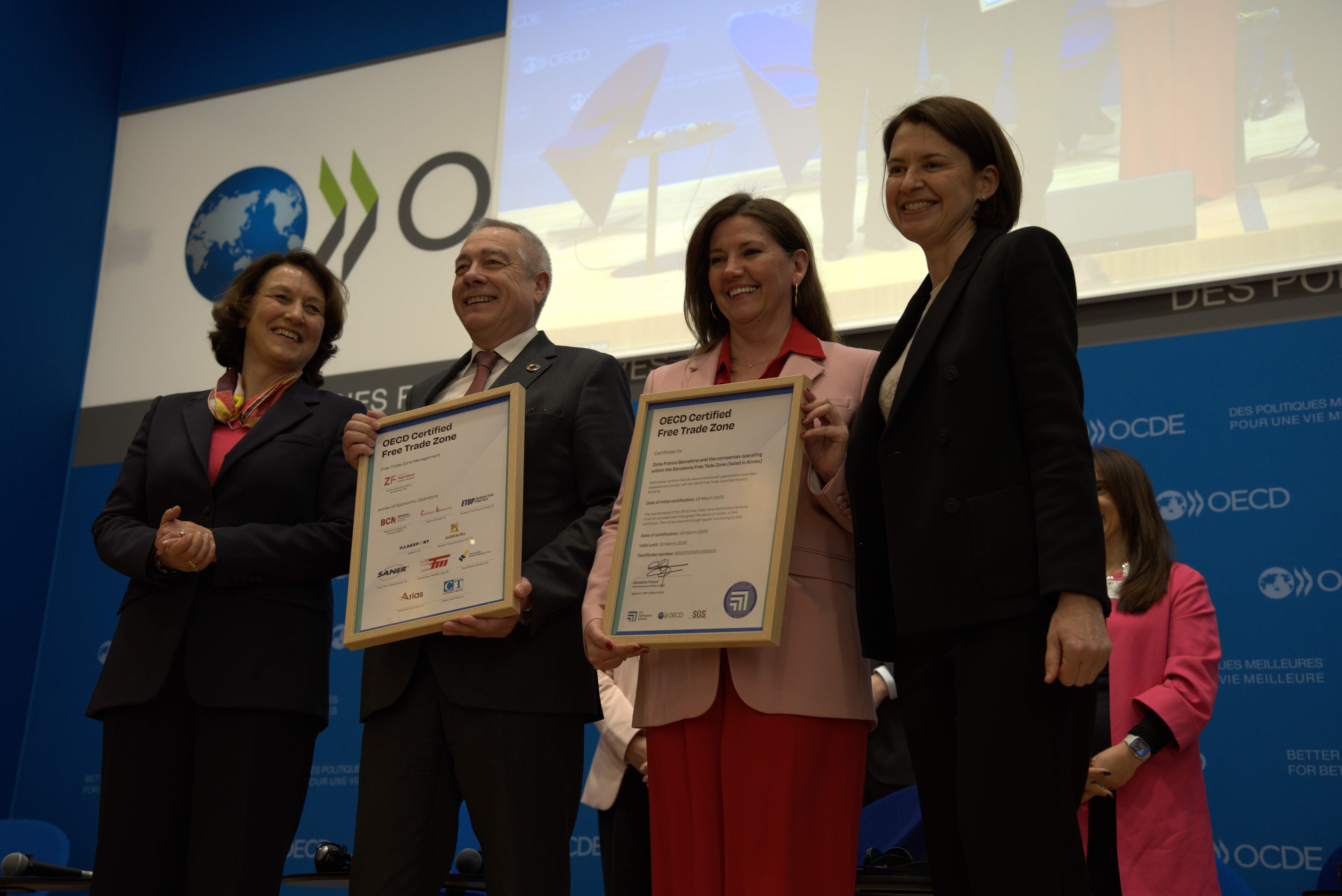 La Zona Franca de Barcelona, la primera Zona Franca a certificar un "comerç lícit"