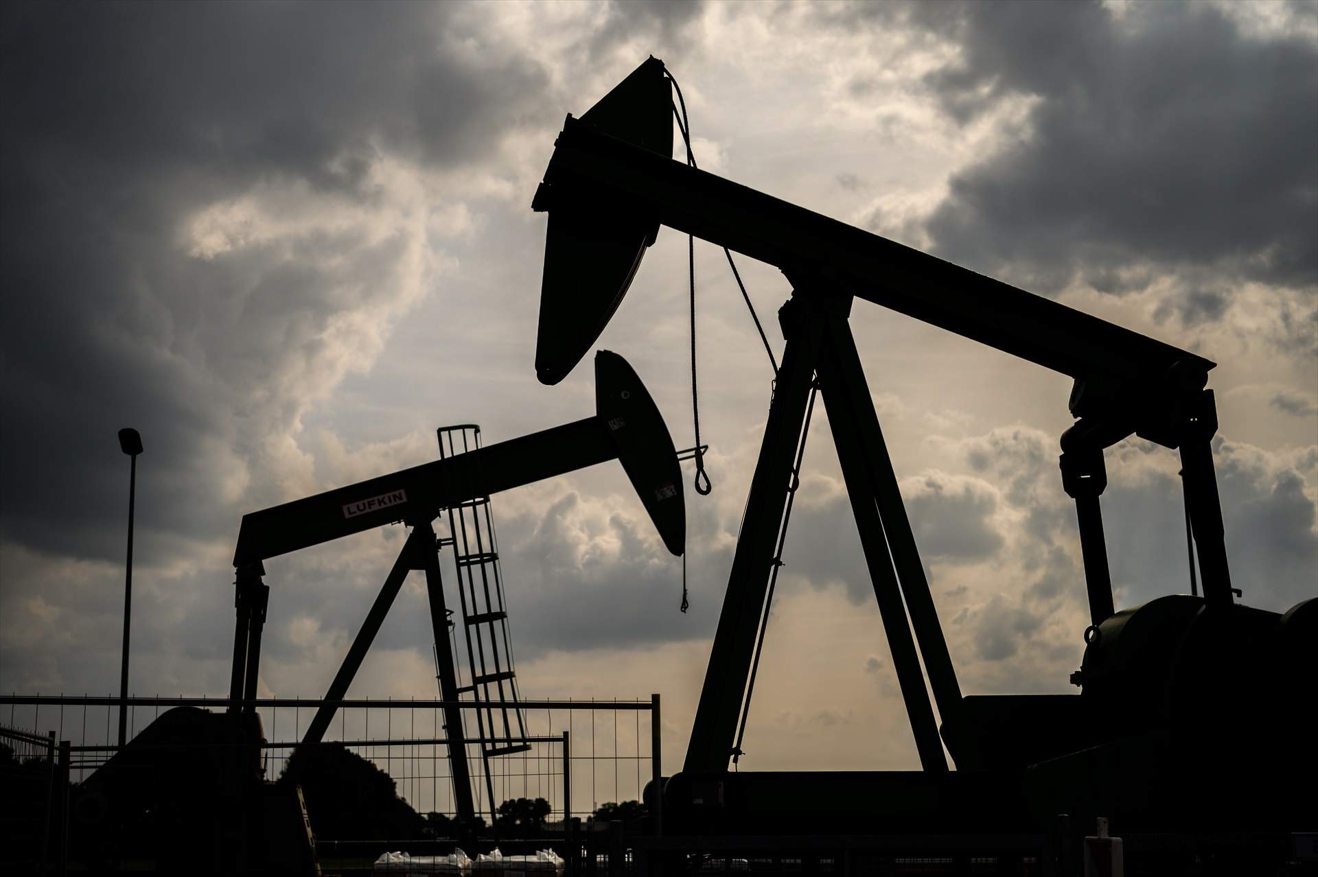 EuropaPress 4054330 filed 16 august 2019 lower saxony emlichheim oil pumps operate at (2)