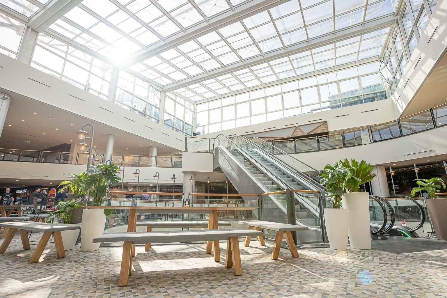 'El Turronero' compra el centro comercial La Farga de L'Hospitalet