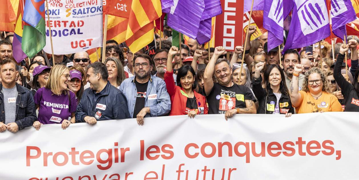Miles de trabajadores salen a las calles de Barcelona para el 1 de mayo ...