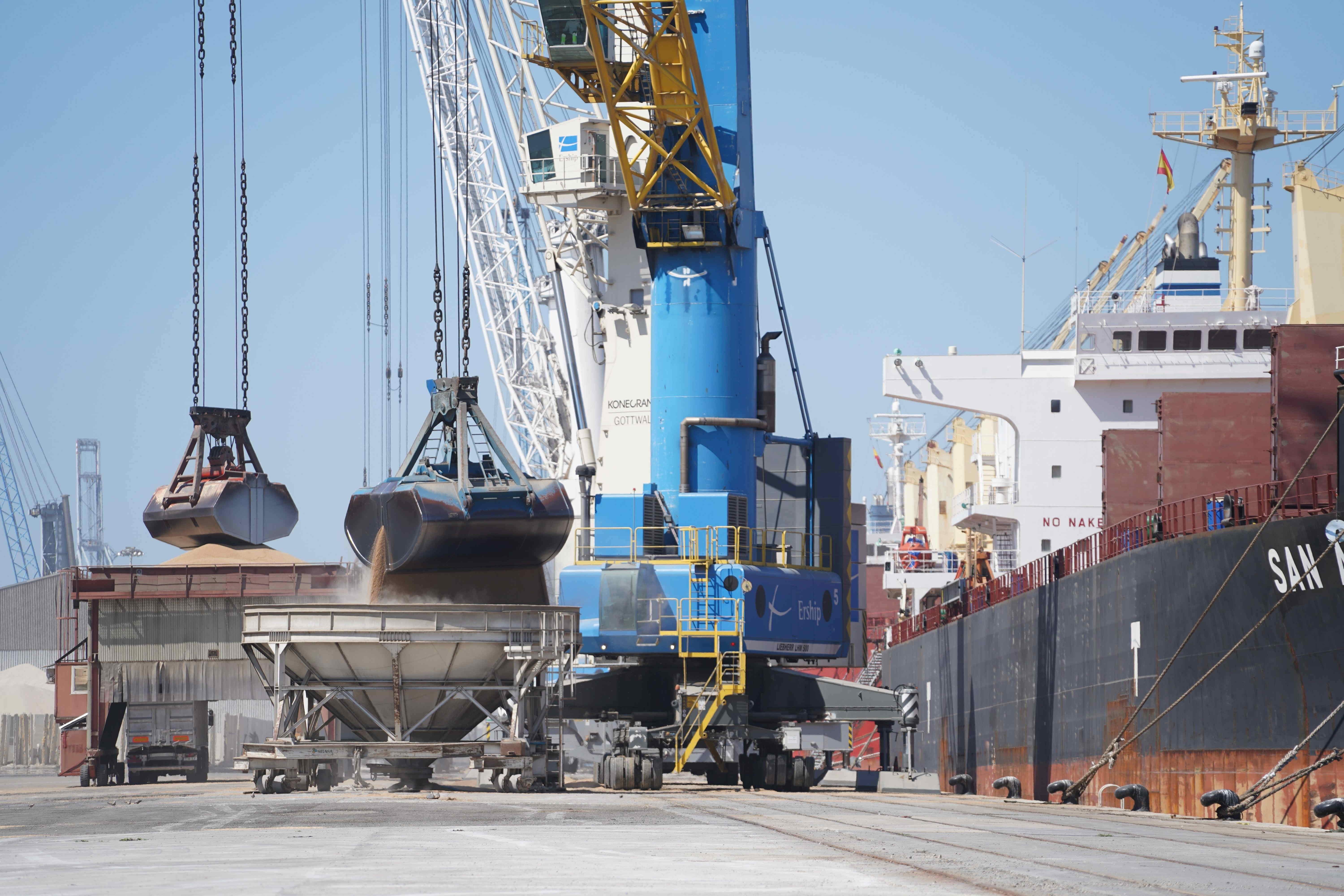 El port de Tarragona atreu les empreses xineses