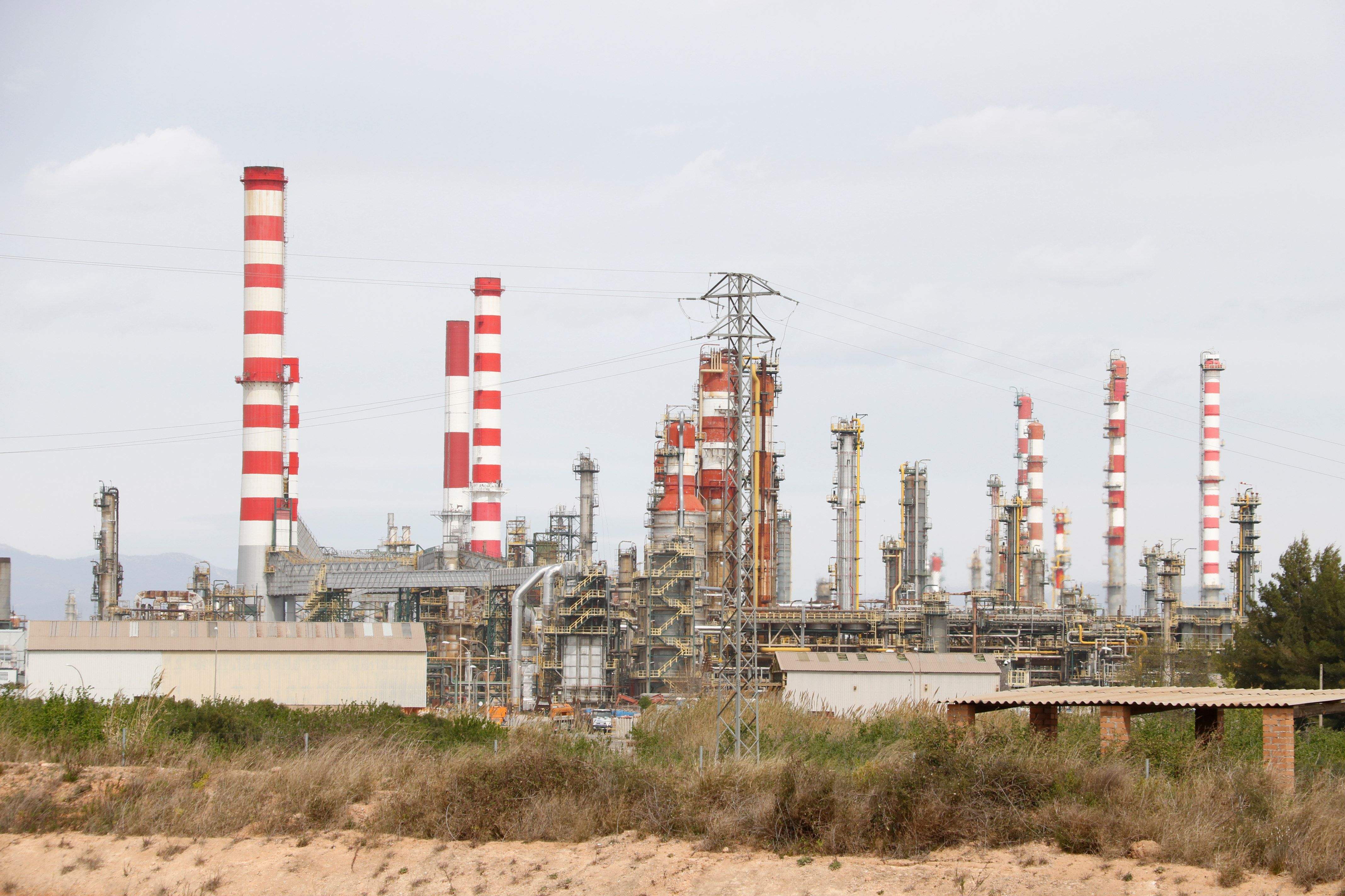 petroquimica constanti acn