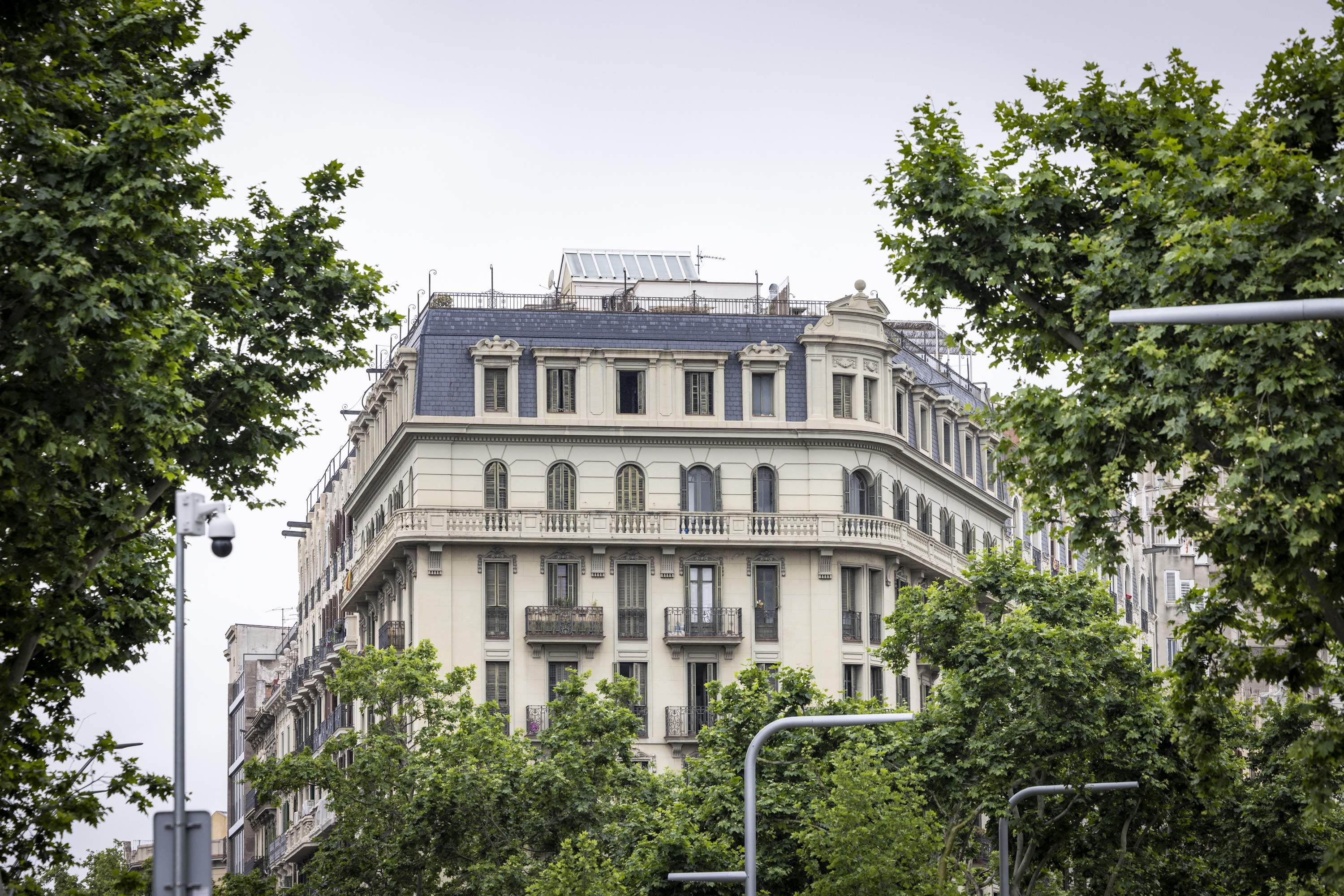 Quant paga realment un propietari per llogar el seu pis: impostos, retencions i deduccions