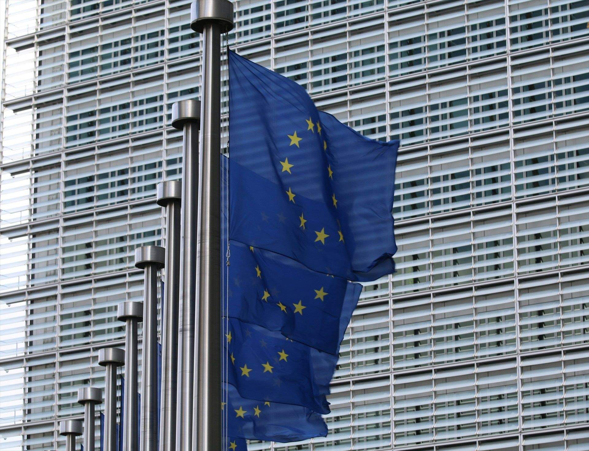 banderas ue europa press