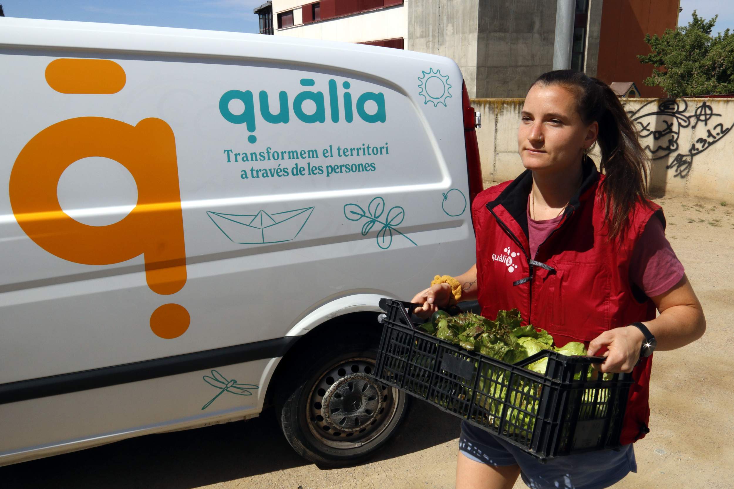 Una treballadora de la cooperativa social Quàlia, de Tàrrega (Lleida). Foto Roger Segura ACN