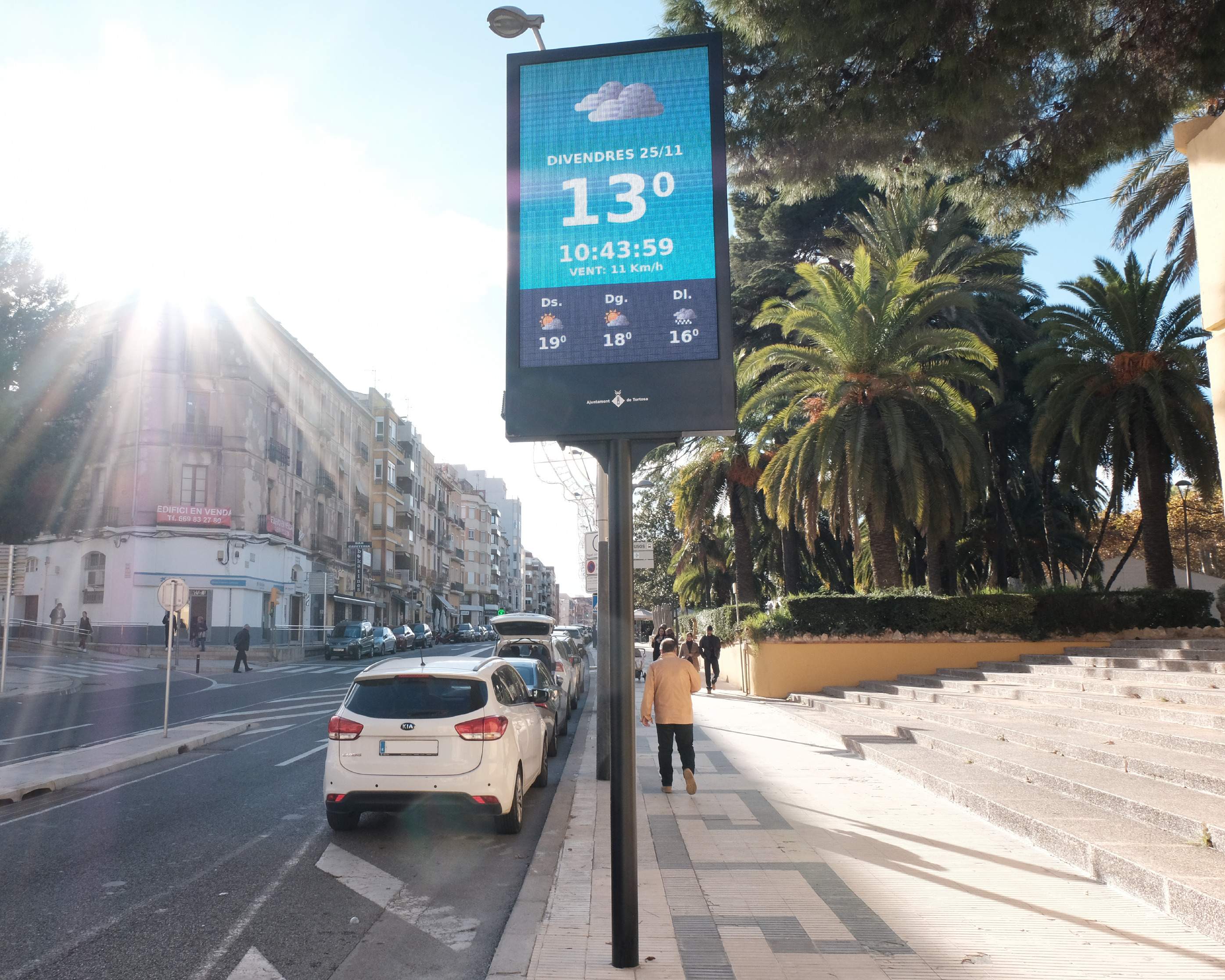 Pantalla informativa de DCLED a la capital de Lleida.