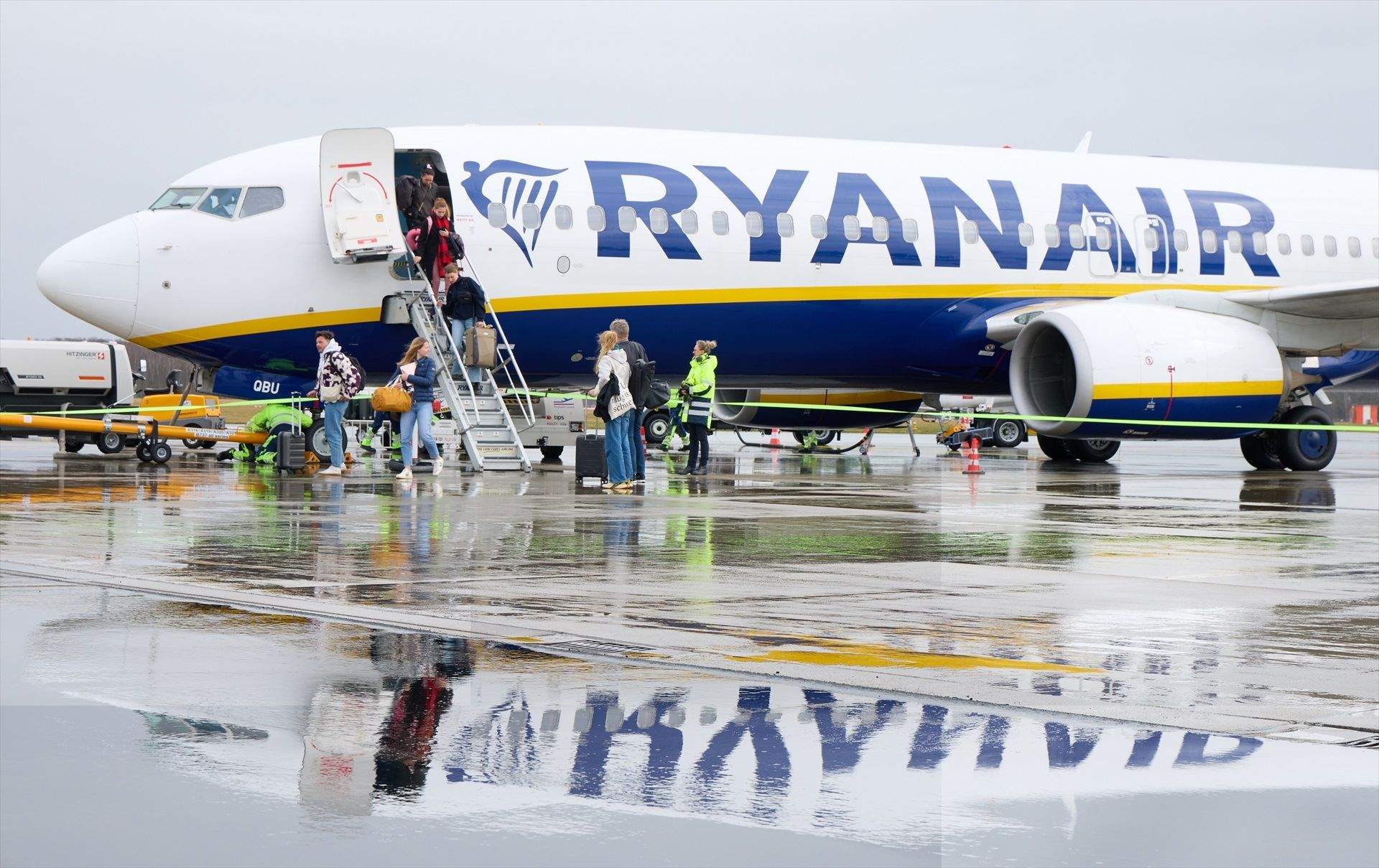 Ryanair multará con 500 euros a los pasajeros que sean expulsados de un vuelo por mal comportamiento