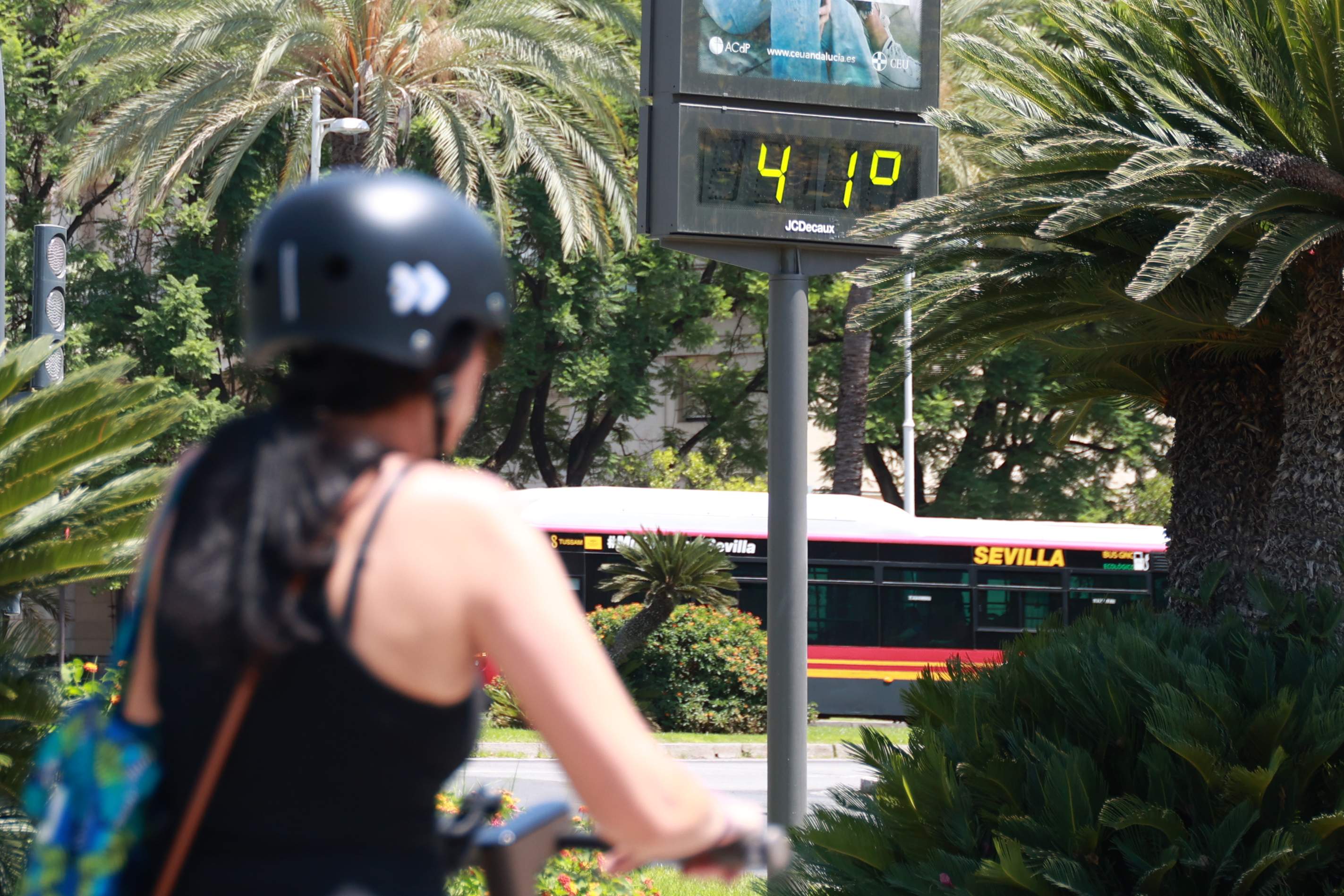 Permís climàtic: com sol·licitar la baixa laboral de 4 dies quan arriba la calor