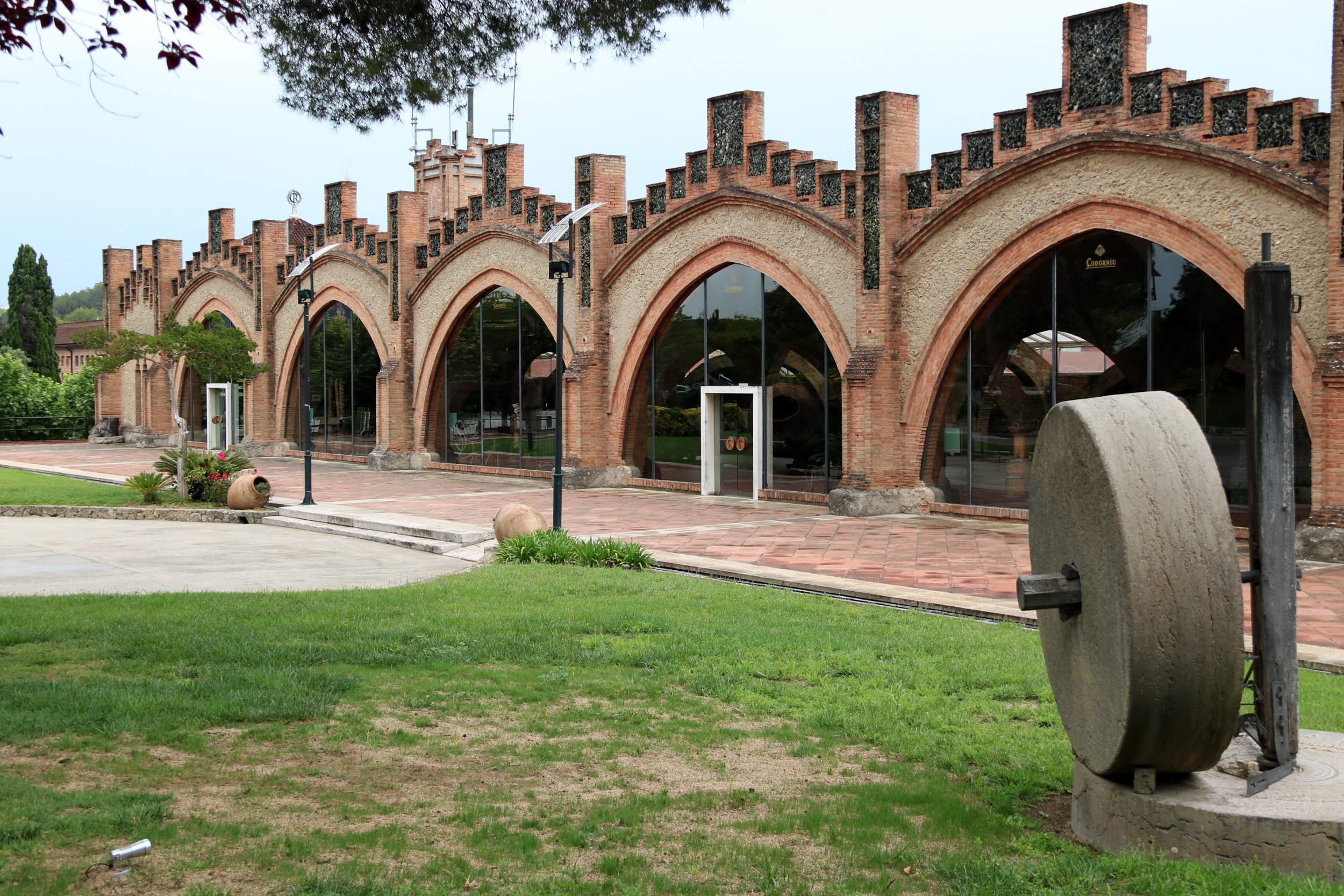Carlyle pone a la venta el 68% de Raventós Codorníu, tras 7 años en la bodega