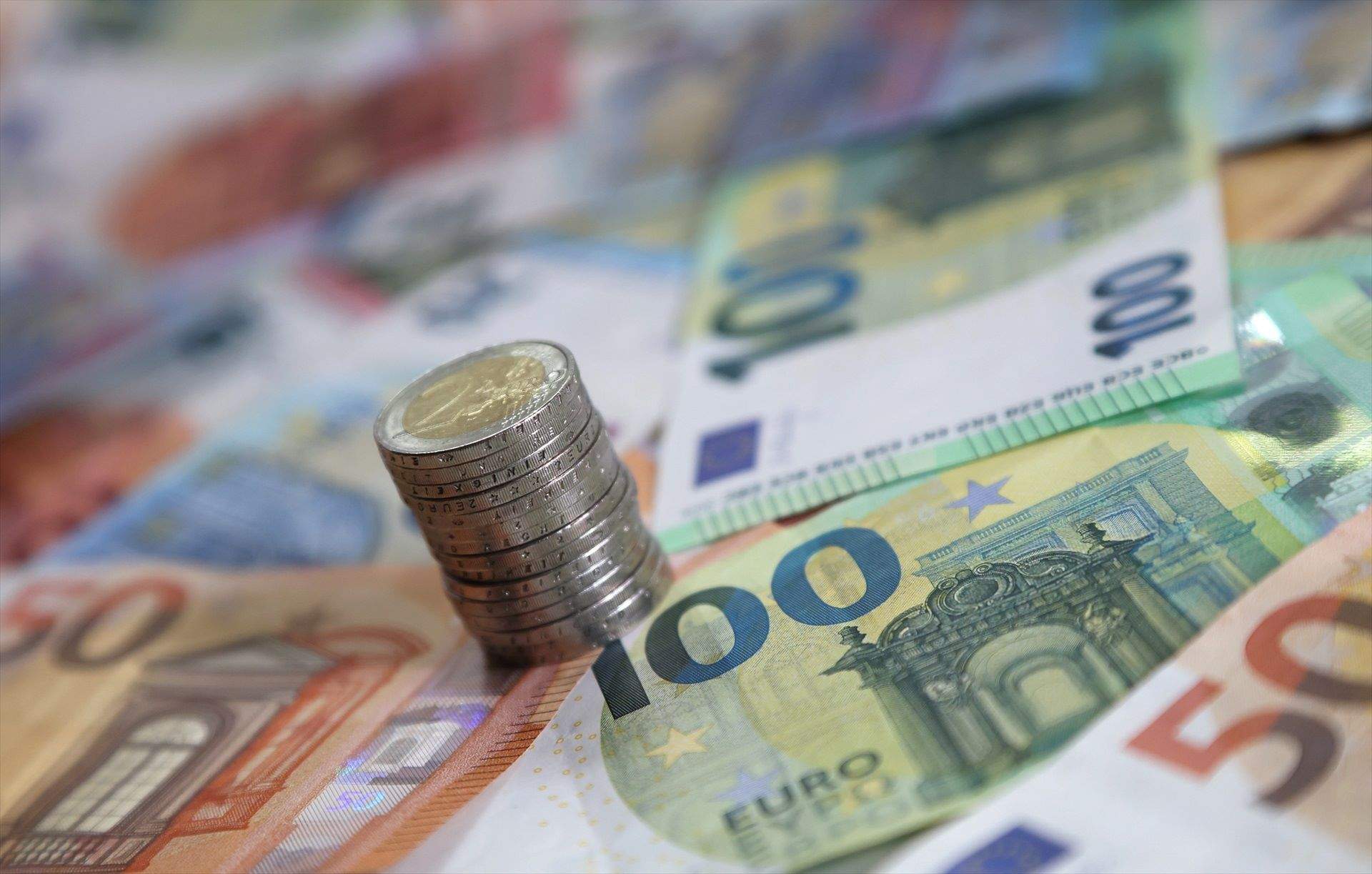 Brussel·les expedienta Espanya per discriminació fiscal a estrangers amb habitatge habitual