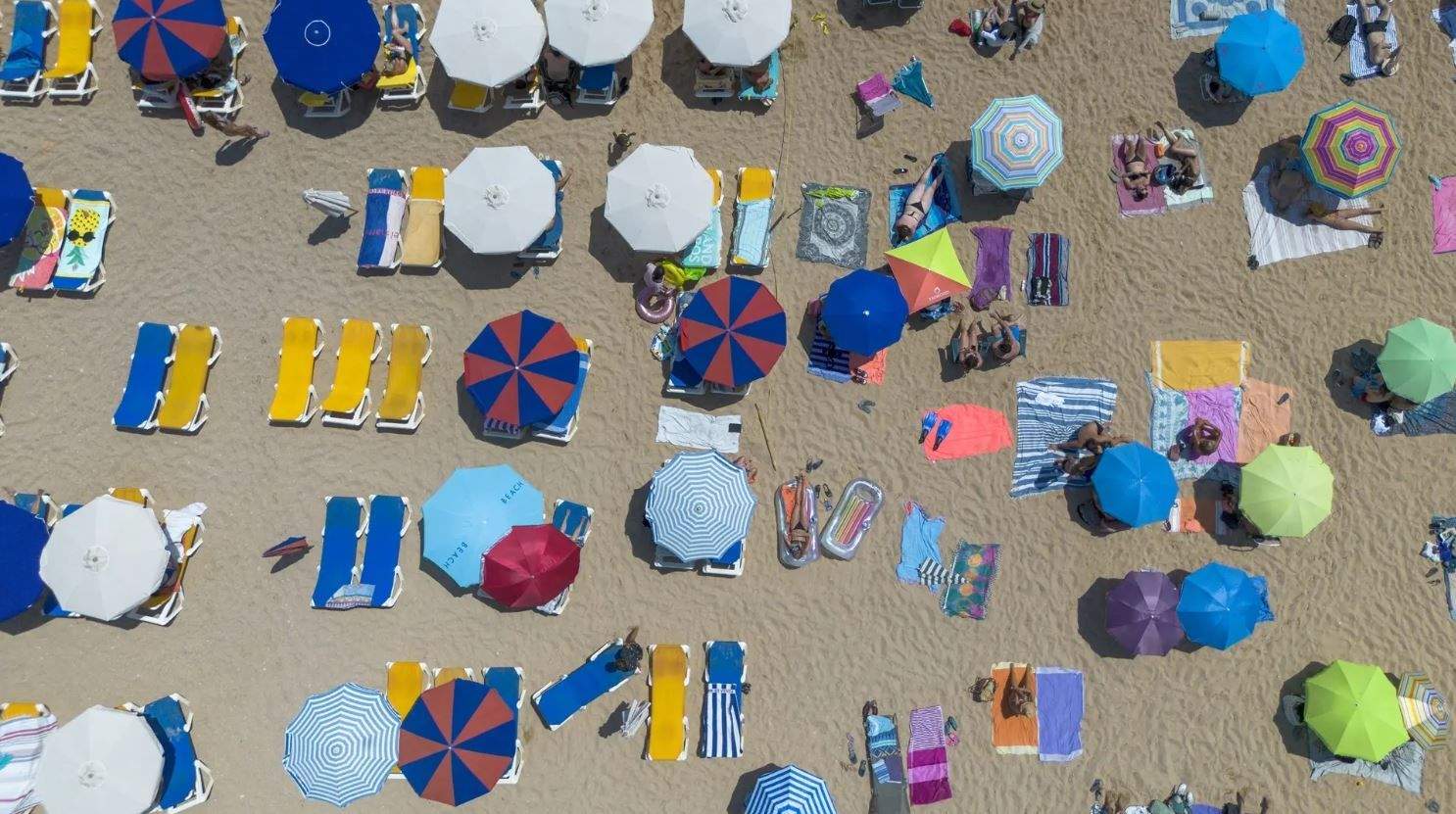 La despesa mitjana dels espanyols durant les vacances d'estiu assoleix un rècord històric