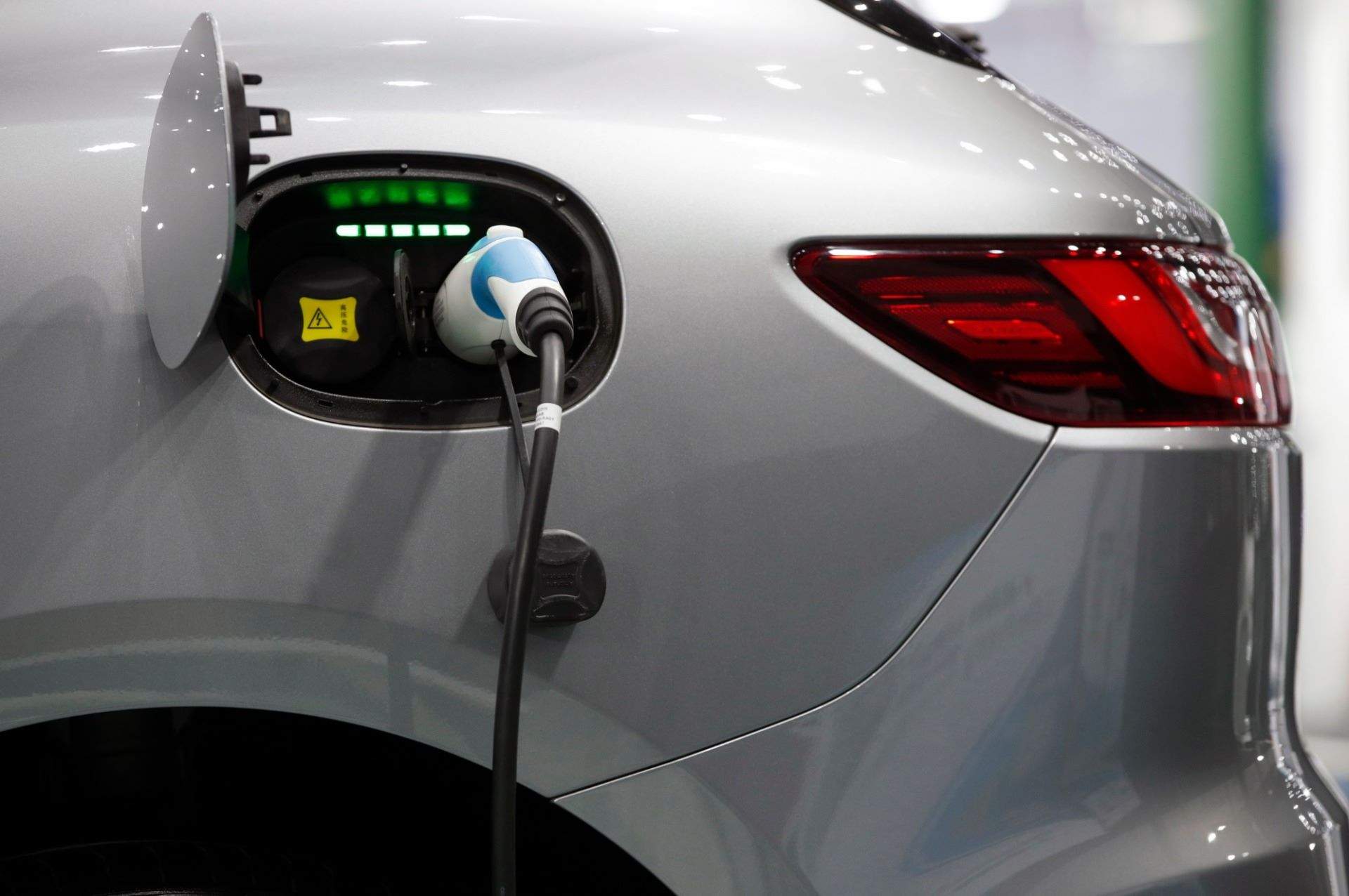La OCU denuncia diferencias de hasta un 15% entre la autonomía real y la declarada en coches eléctricos