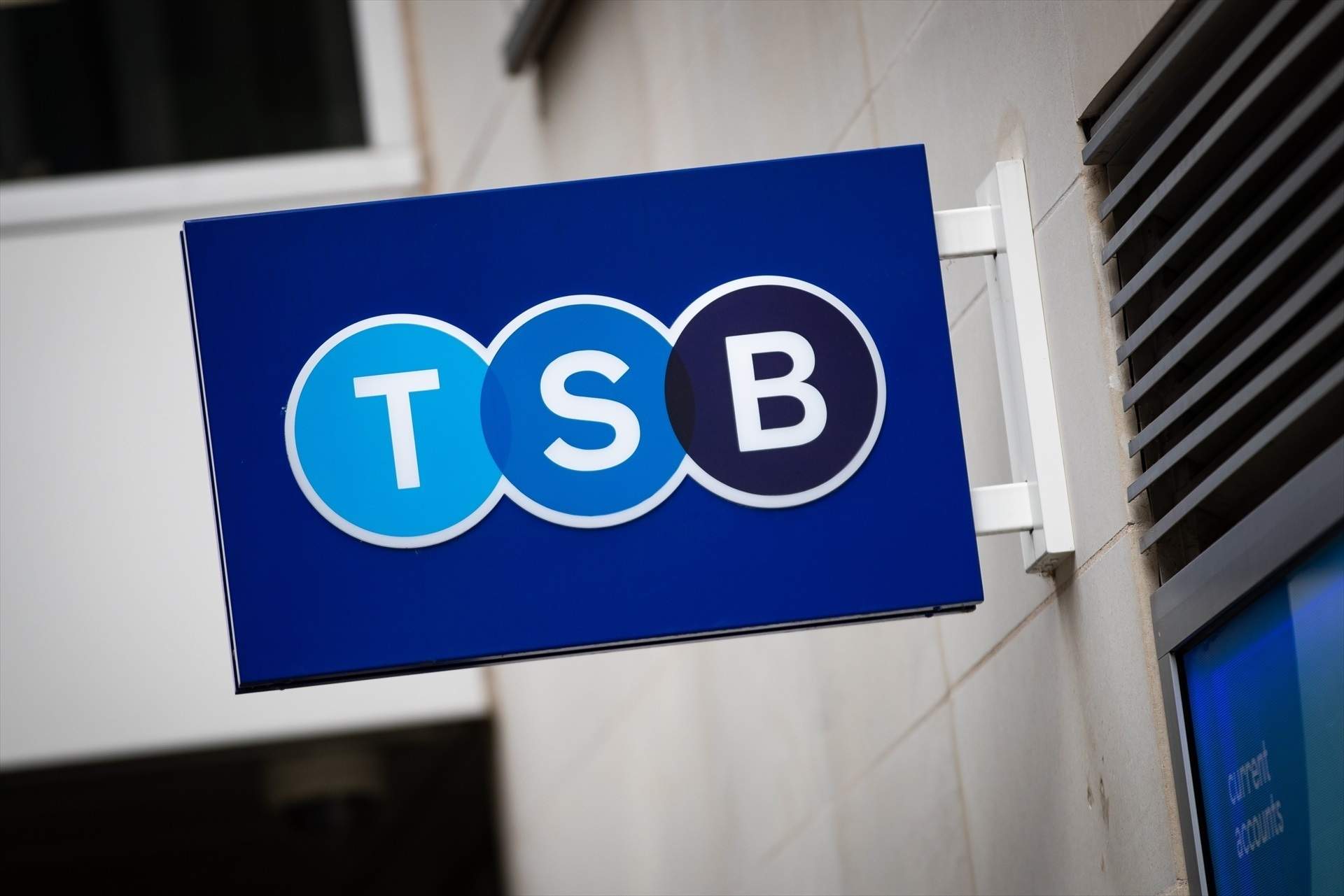 El Sabadell justifica la venda de TSB als accionistes: "generava escasses sinergies"
