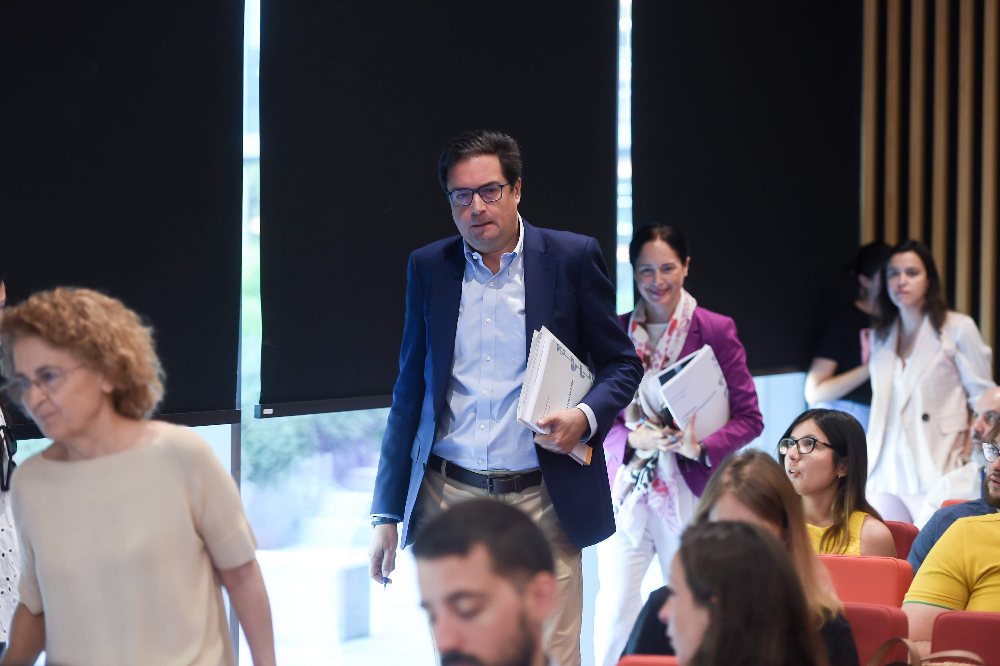 Així és el nou model d'oposició que planteja el govern espanyol i inclou formació
