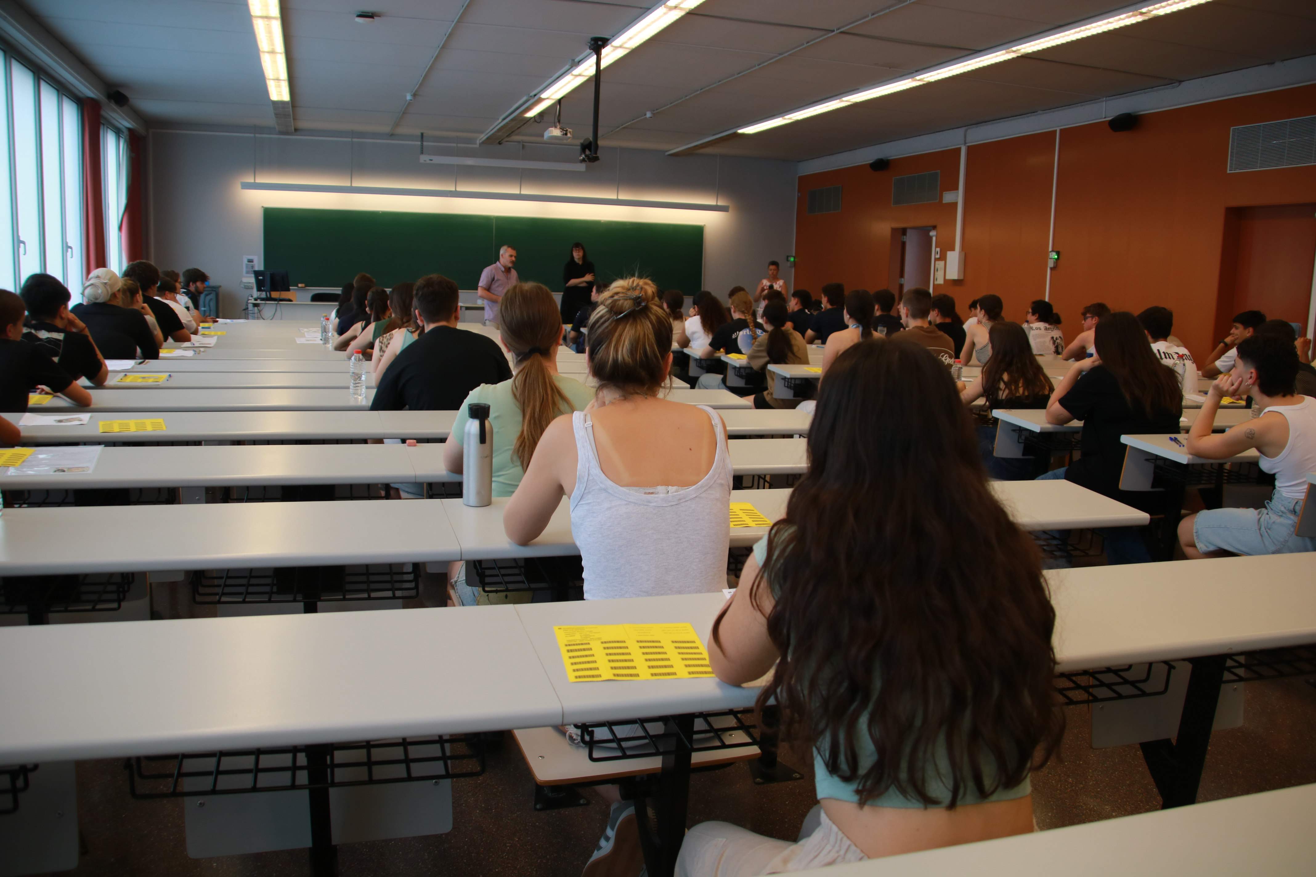 La IA inquieta el 70% dels joves per l’impacte en el seu rendiment mental