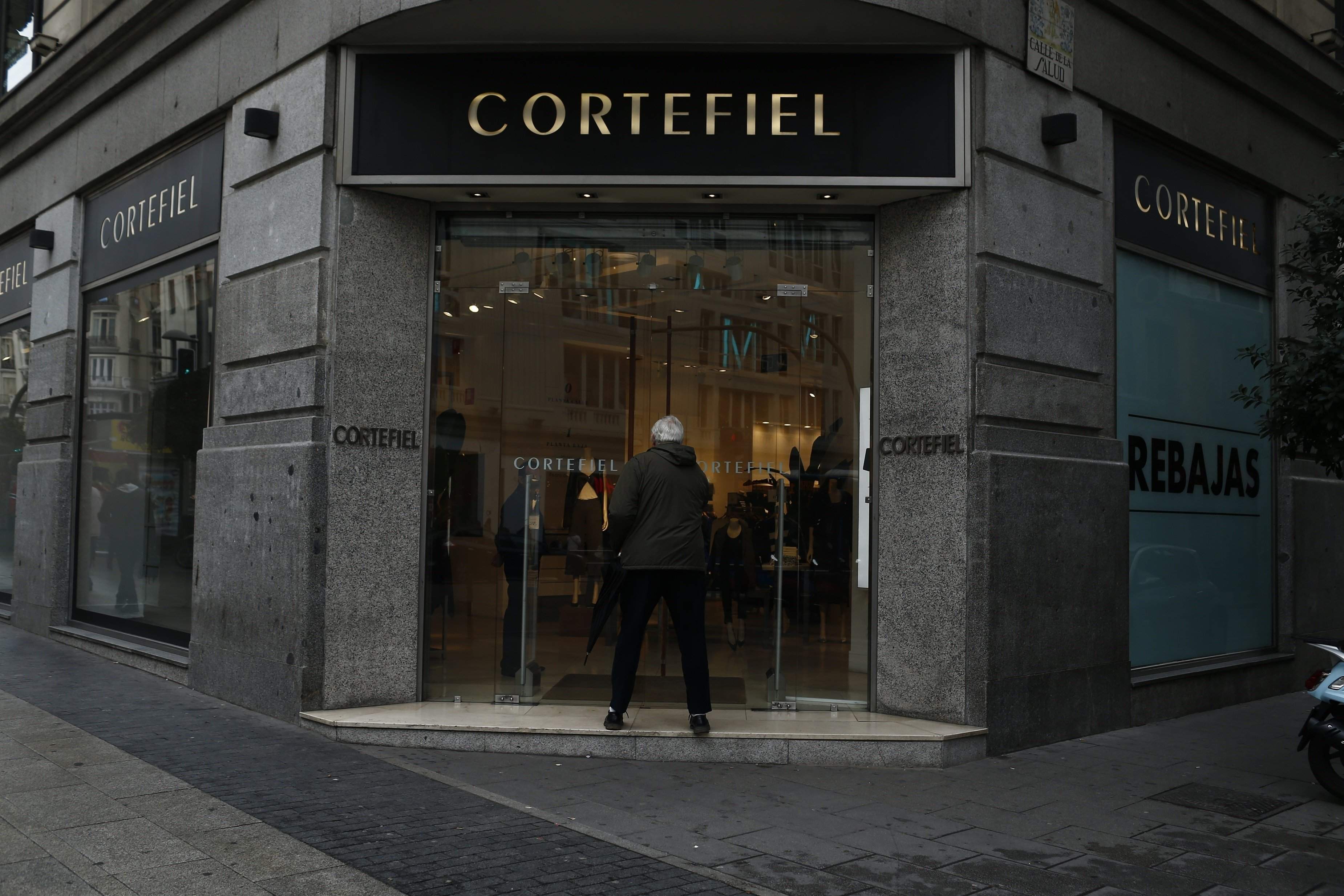 La família reial d'Abu Dhabi completa la compra del 67% del propietari de Cortefiel i Woman'Secret