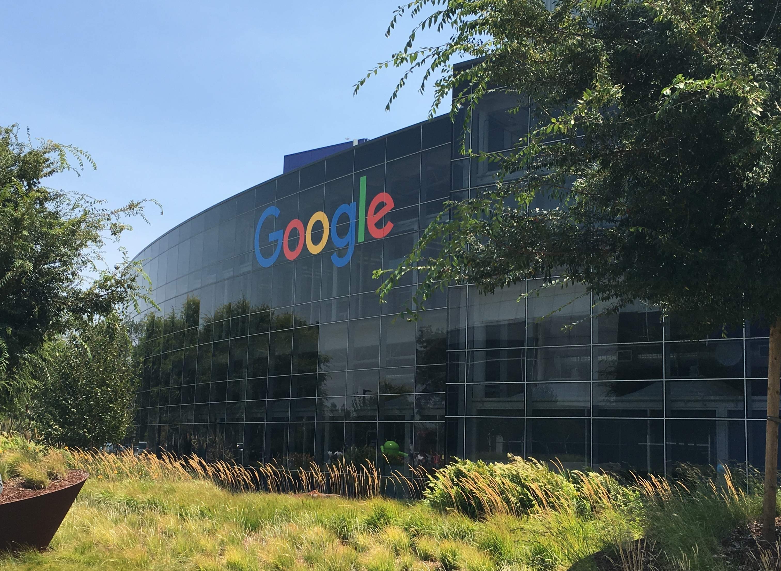 Google sube la apuesta de Meta por la IA con una inversión de 72.000 millones
