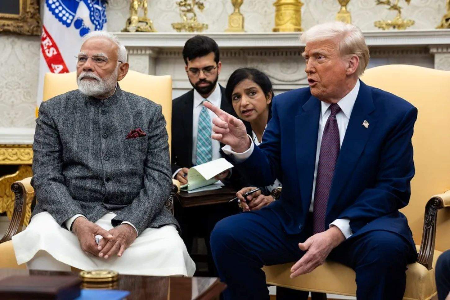 Trump aumentará los aranceles a la India porque "sigue comprando petróleo ruso"