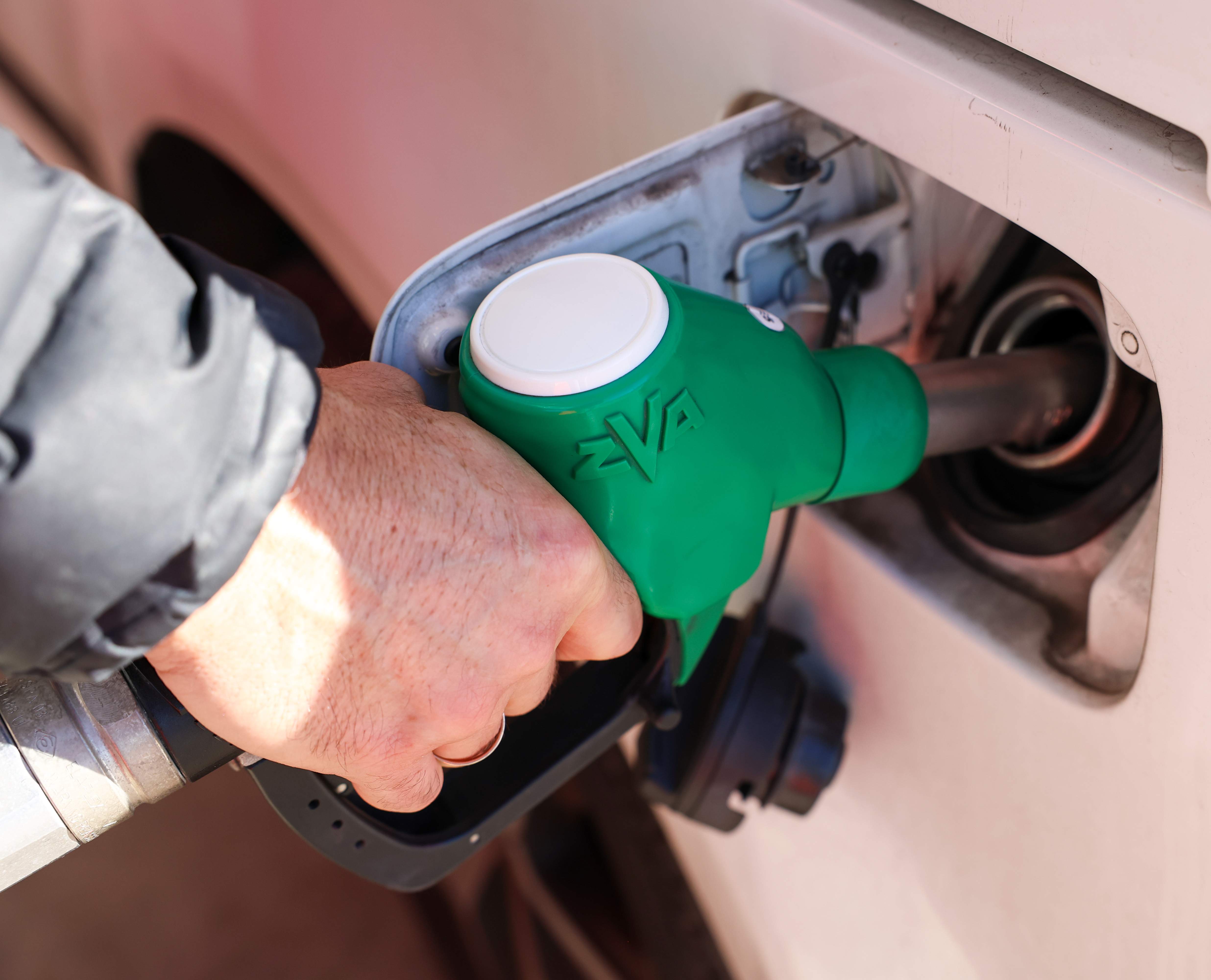 Los precios suben un 2,7% en agosto por el encarecimiento de los carburantes