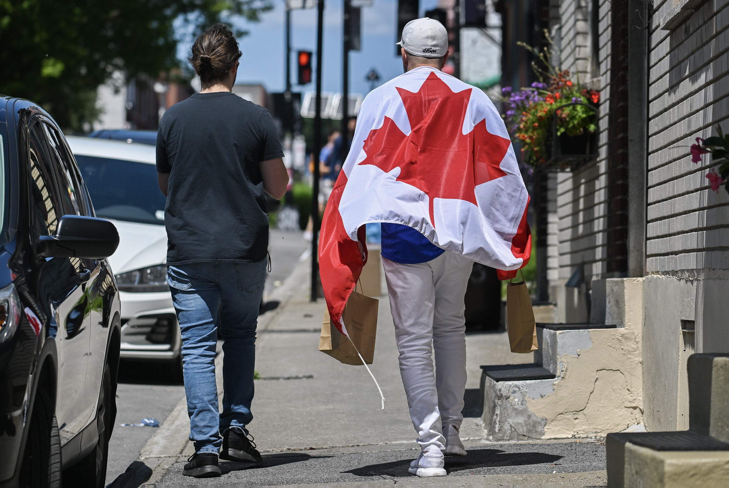 Los aranceles pasan factura a Canadá: su PIB cae cuatro décimas