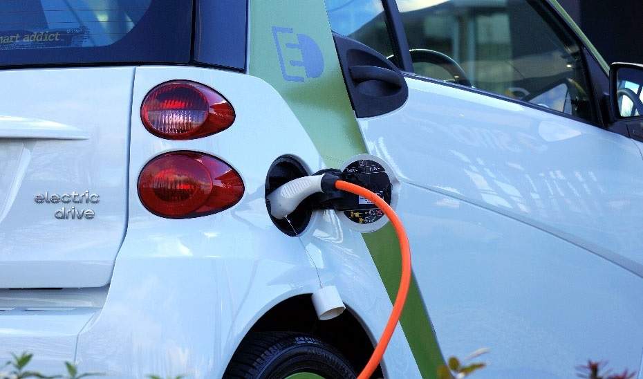 Els vehicles 100% elèctrics punxen al mercat de lloguer: no arriben al 3%