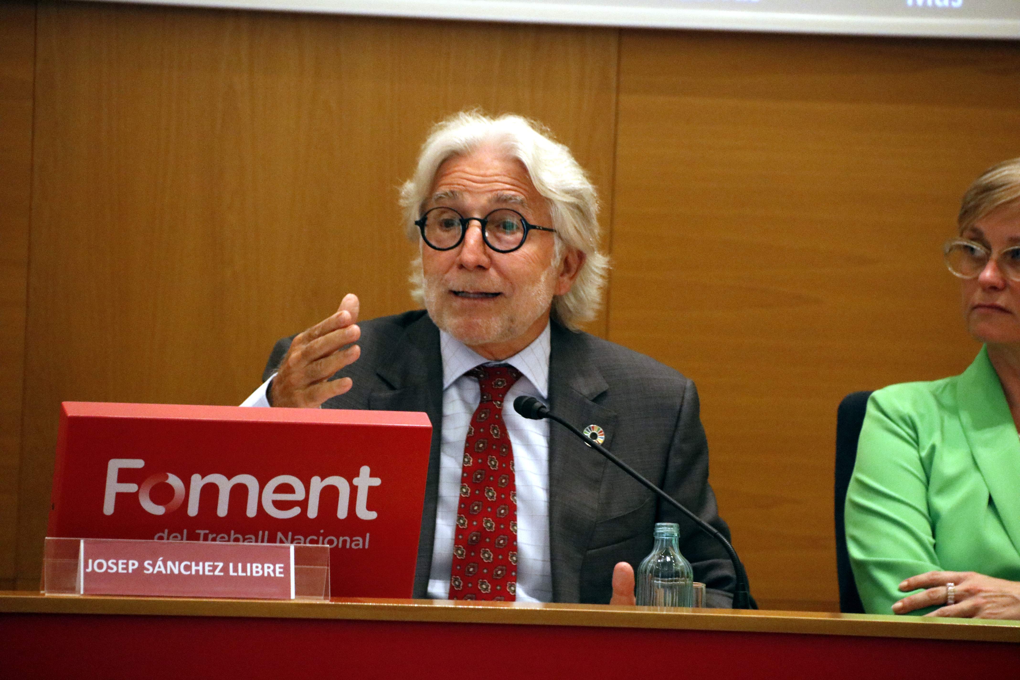 Foment alerta del "sobrecost inassumible" de baixar la jornada laboral